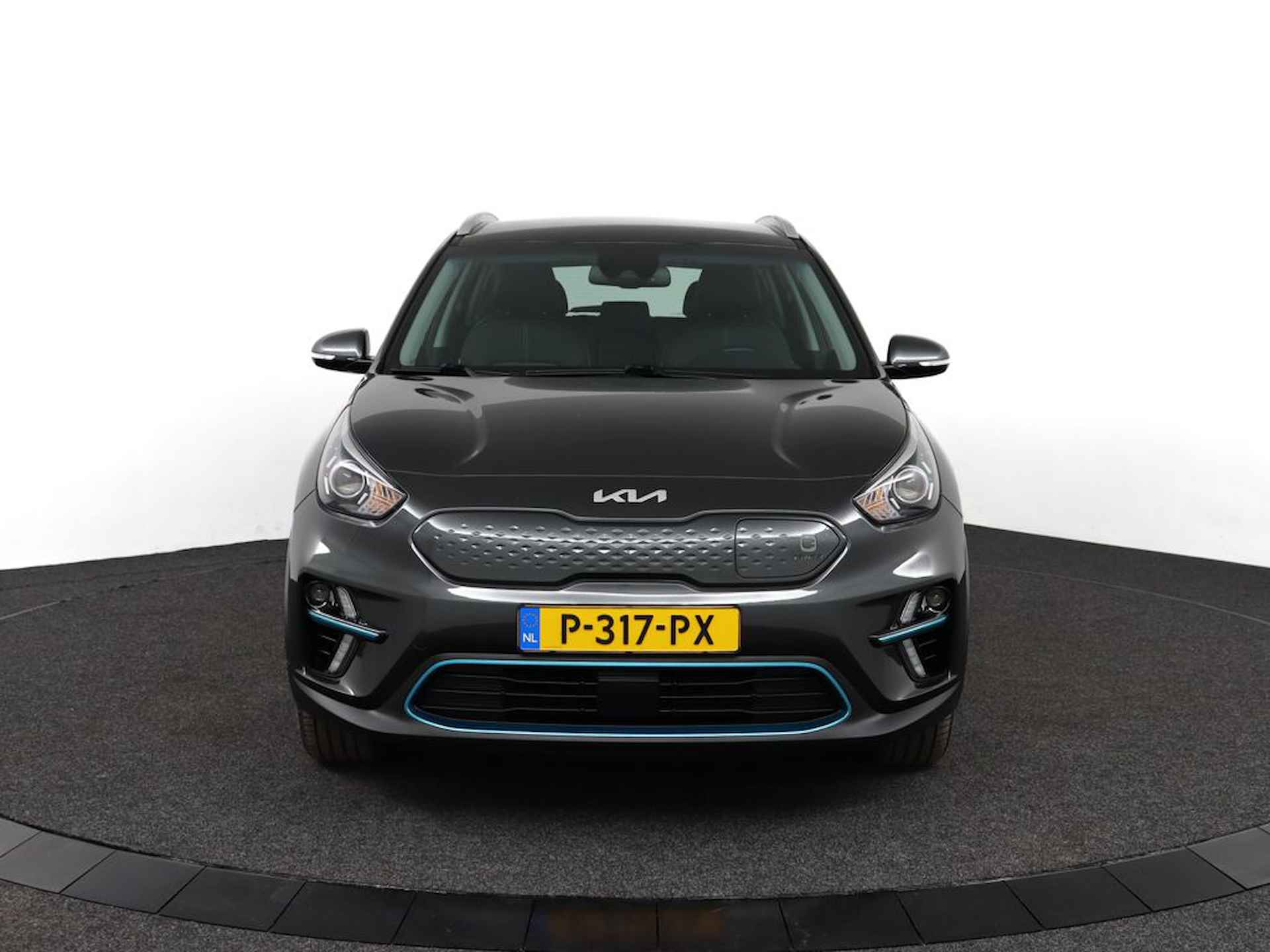 Kia e-Niro DynamicLine 64 kWh 3 Fase *€2000 Subsidie beschikbaar* - Apple CarPlay/Android Auto - Achteruitrijcamera - Adaptieve Cruise Control - Navigatie - Climate Control Fabrieksgarantie tot 05-2029 - 12/53