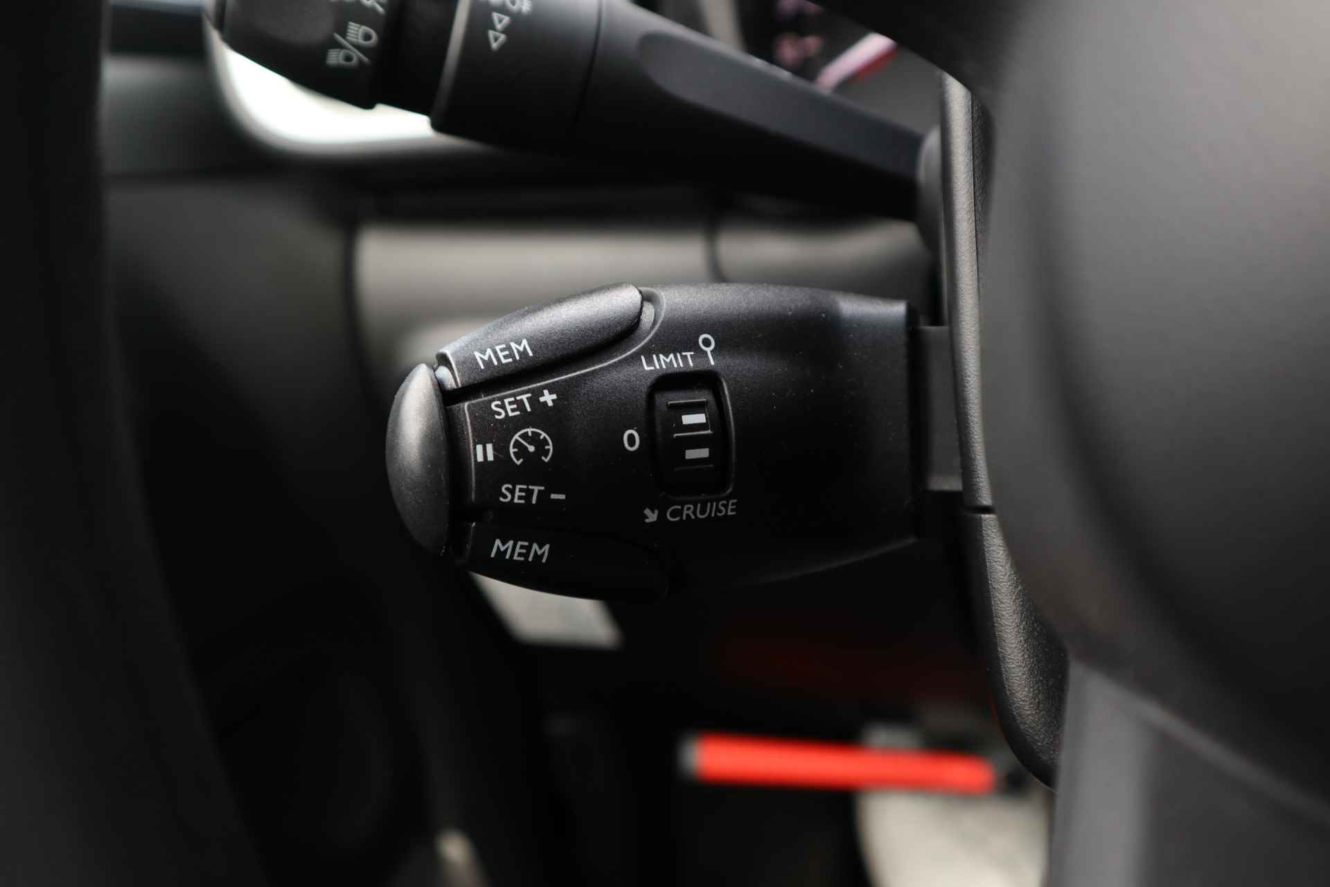Citroën C3 1.2 PureTech S&S Feel Edition NL AUTO | CARPLAY | PDC | NAVI | - 24/30