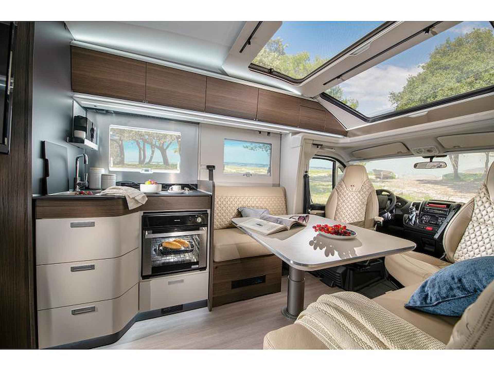 Adria Coral Supreme 670 DC Full options! VERWACHT - 6/9