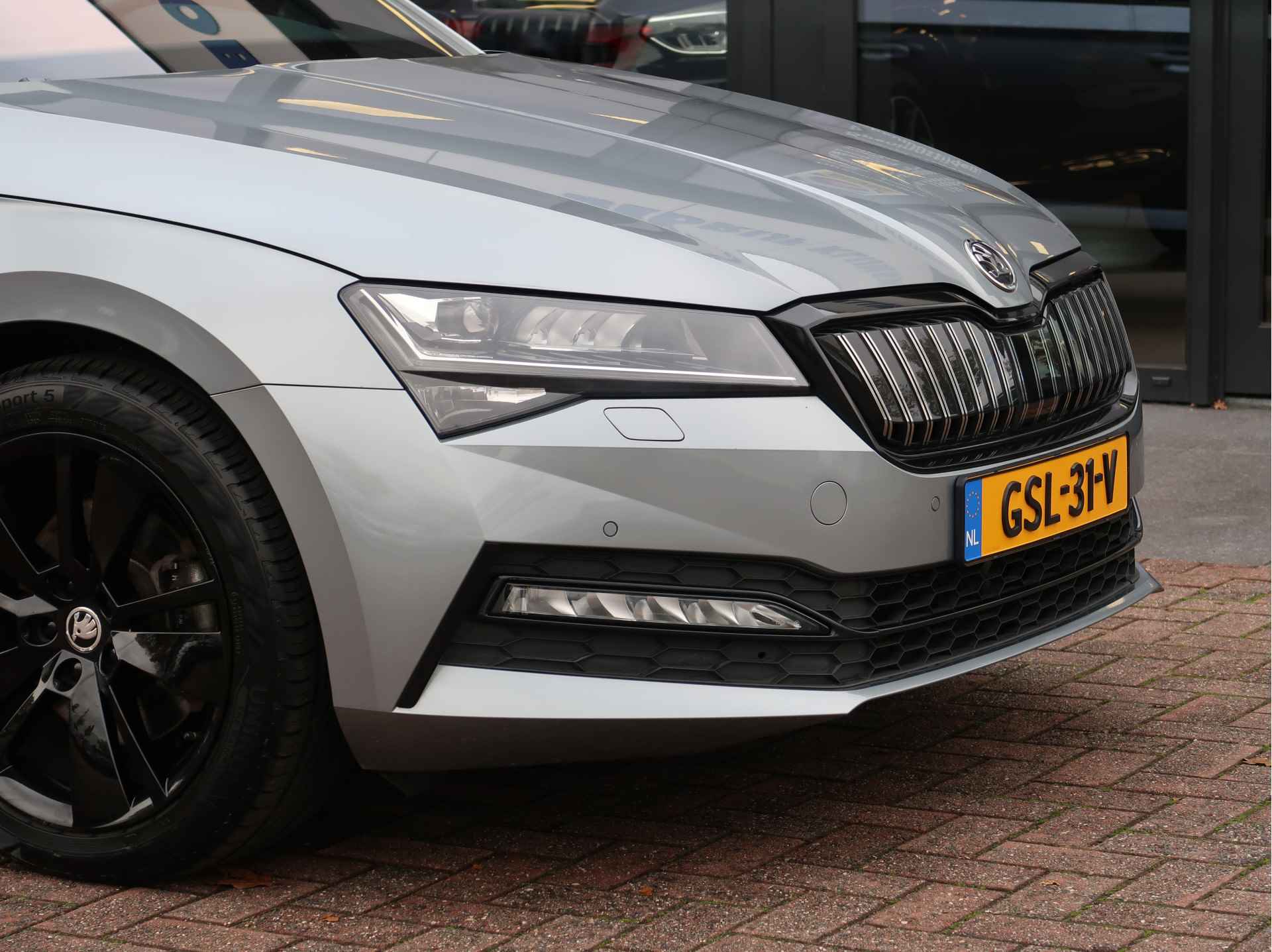 Škoda Superb Combi 1.4 TSI iV Sportline Business Plug-In Hybride - 10/42