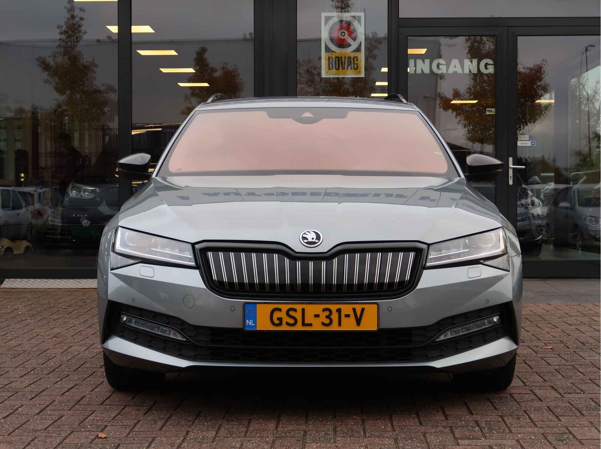 Škoda Superb Combi 1.4 TSI iV Sportline Business Plug-In Hybride - 12/42