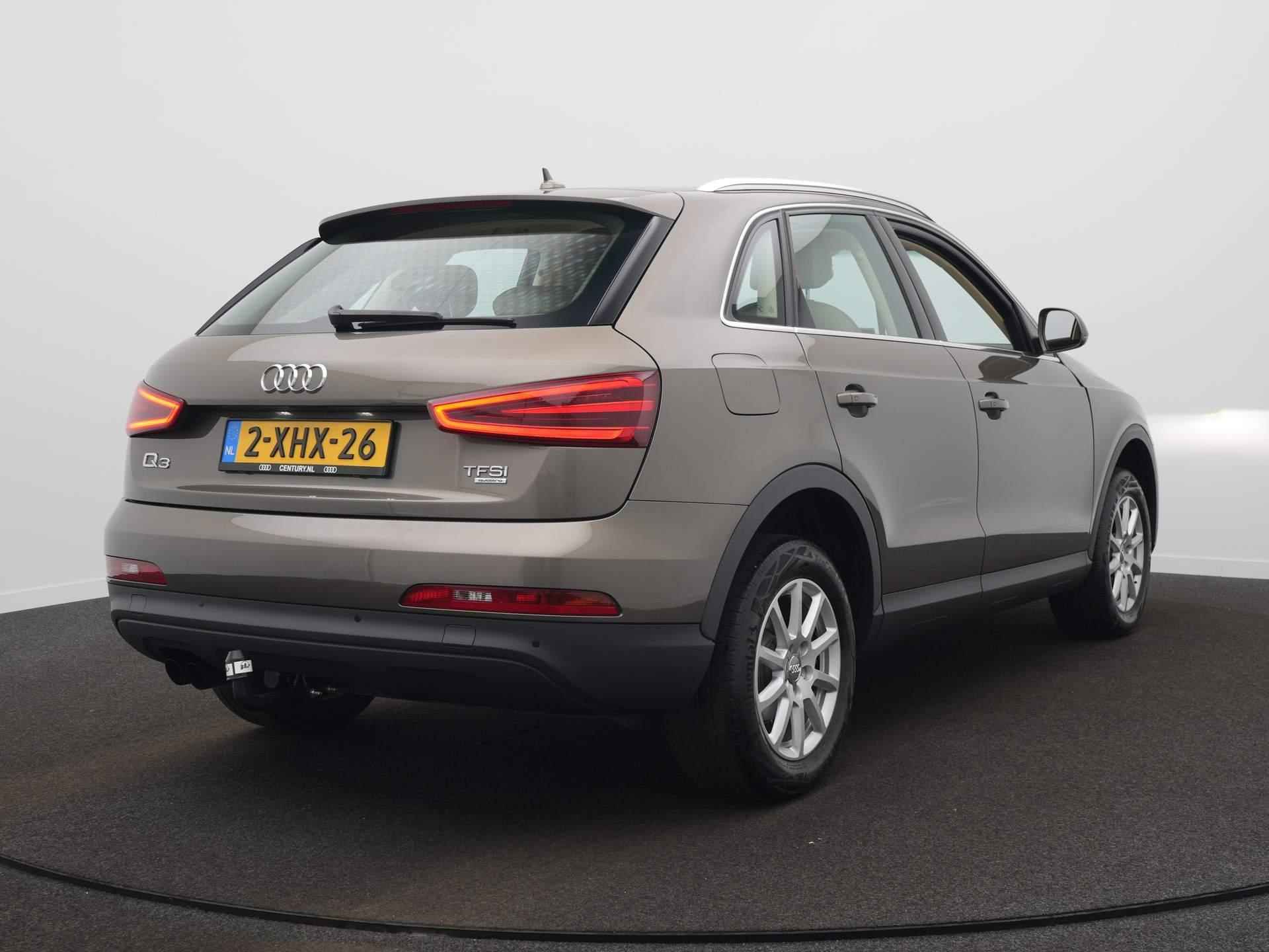 Audi Q3 2.0 TFSI quattro Pro Line S-Tronic | Trekhaak | Cruise | Climate | Xenon - 5/40