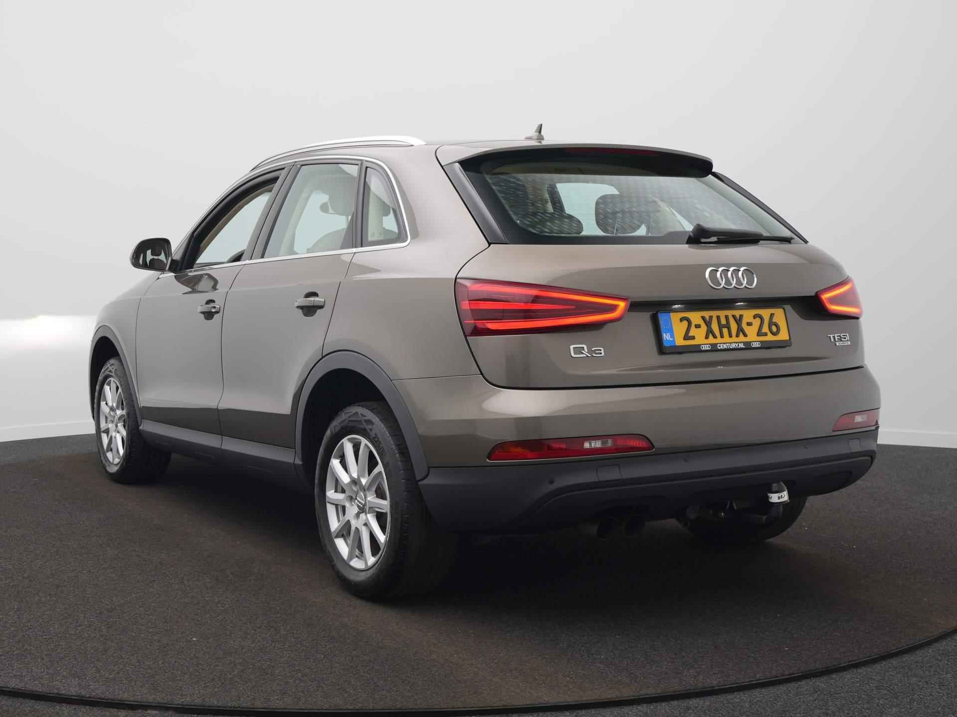 Audi Q3 2.0 TFSI quattro Pro Line S-Tronic | Trekhaak | Cruise | Climate | Xenon - 7/40