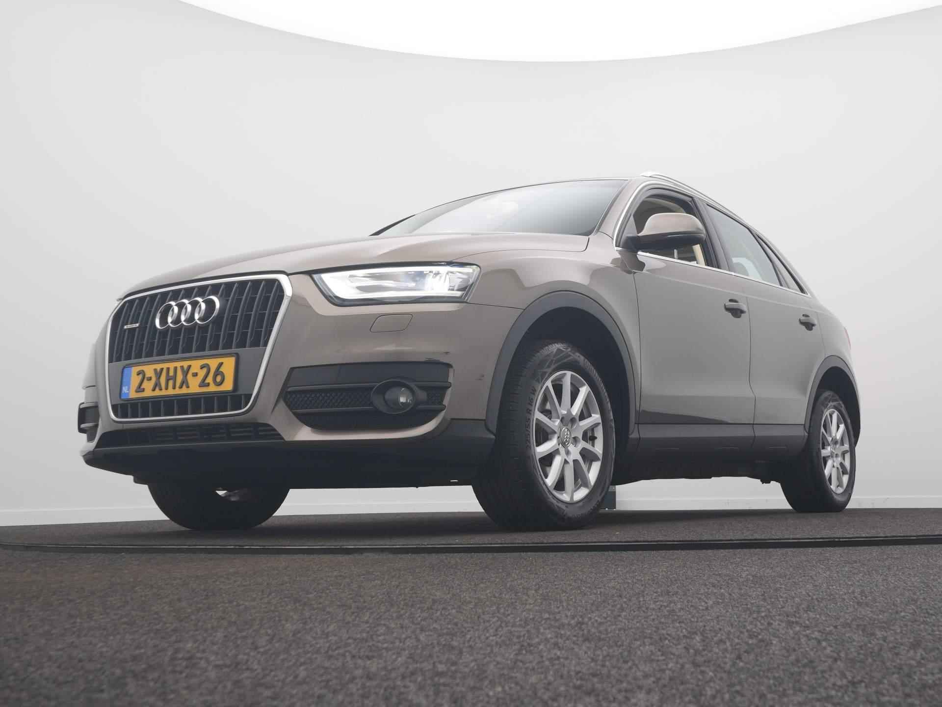 Audi Q3 2.0 TFSI quattro Pro Line S-Tronic | Trekhaak | Cruise | Climate | Xenon - 9/40