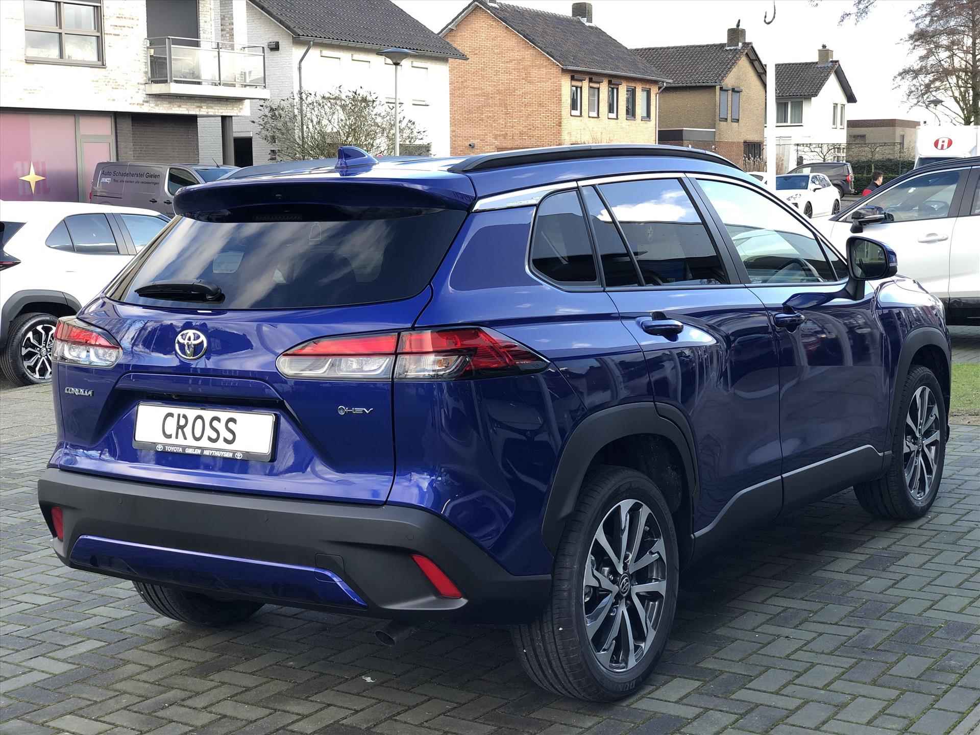 Toyota Corolla Cross 2.0 High Power Hybrid Style | Dodehoekherkenning, Parkeersensoren, Stoel + Stuurverwarming, Keyless - 3/37