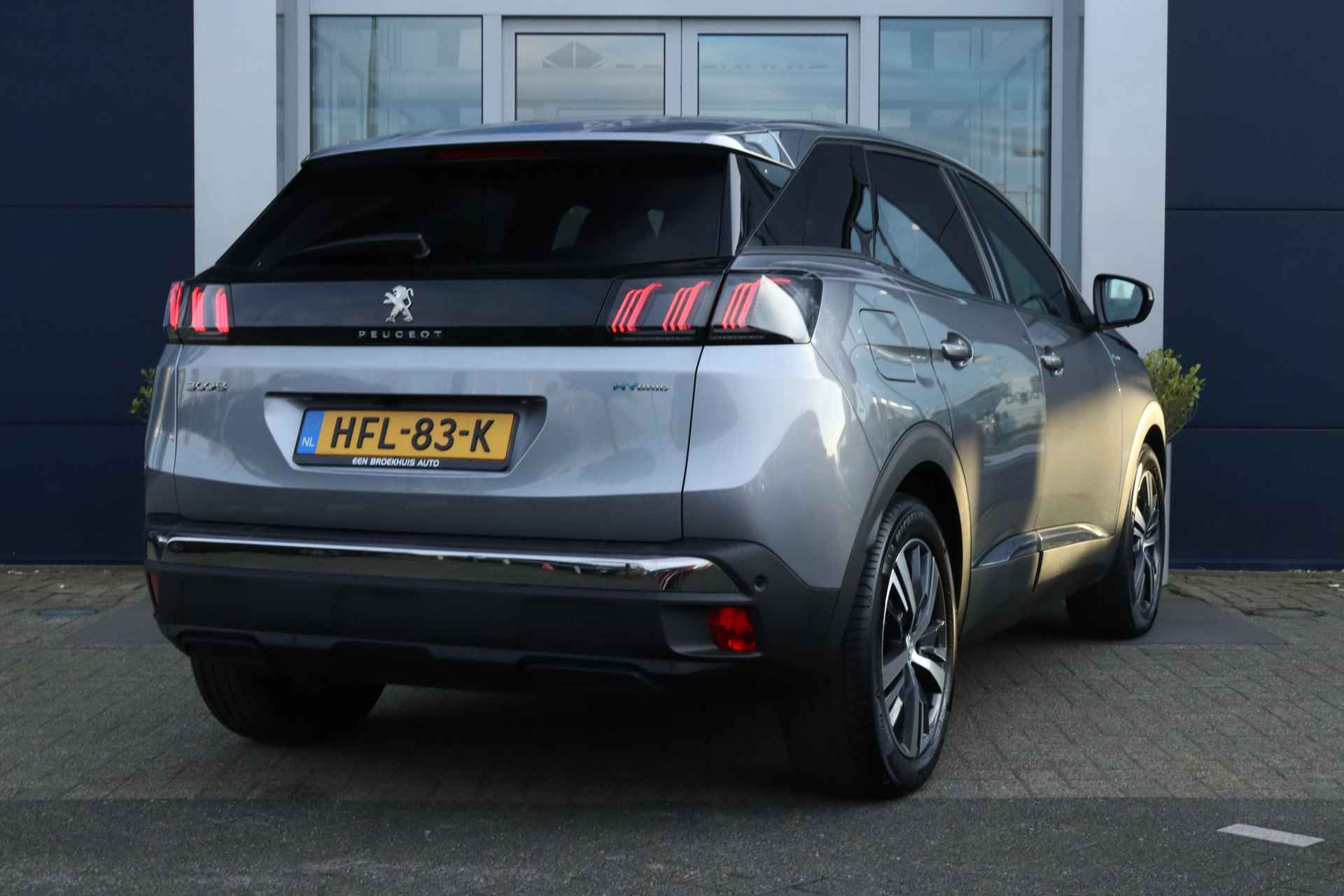 Peugeot 3008 1.6 HYbrid 225 Allure Pack Business - 2/36