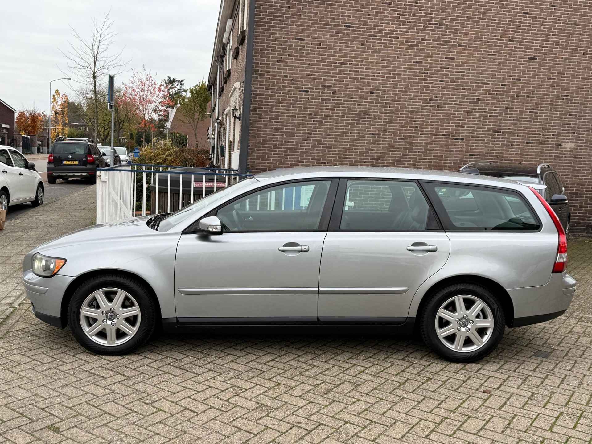 Volvo V50 2.4i 170 pk Geartronic Summum - 3/18