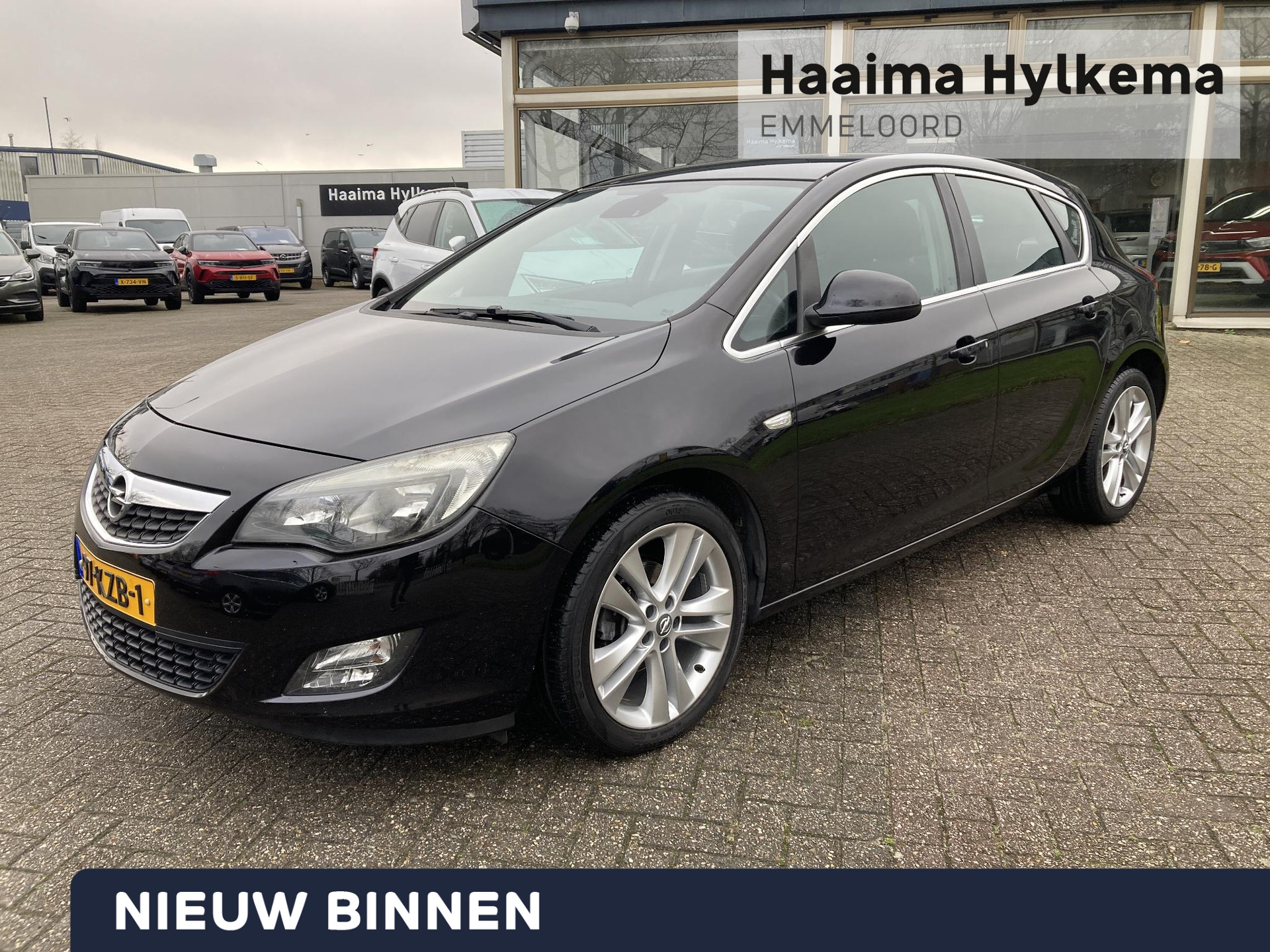 Opel Astra 1.4 Turbo 140Pk Sport 5-Deurs | ECC | Elektrisch Pakket | Cruise control | AGR Stoelen | 18"LM-Velgen | Afneembare Trekhaak | Dealer onderhouden