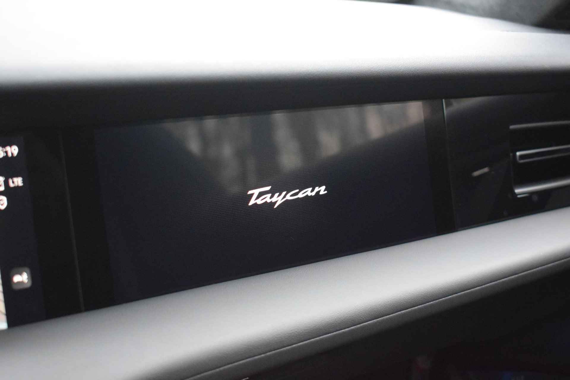 Porsche Taycan Cross Turismo Turbo S 93 kWh / Keramisch / Burmester / Carbon / - 91/122