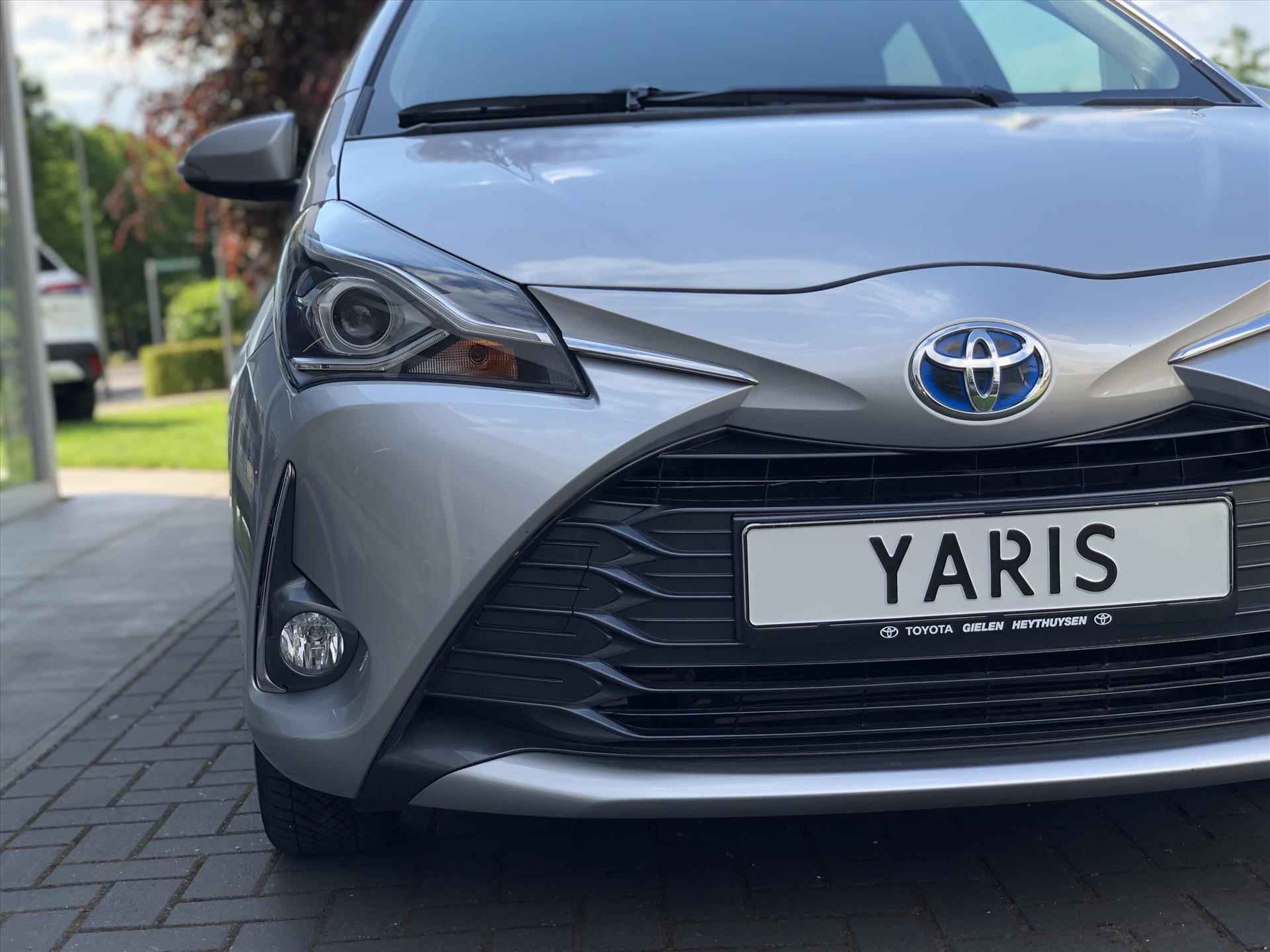 Toyota Yaris 1.5 Hybrid Y20 Exclusive | Navigatie, Parkeersensoren, Keyless, Lichtmetalen velgen, Privacy Glass, Camera - 11/42
