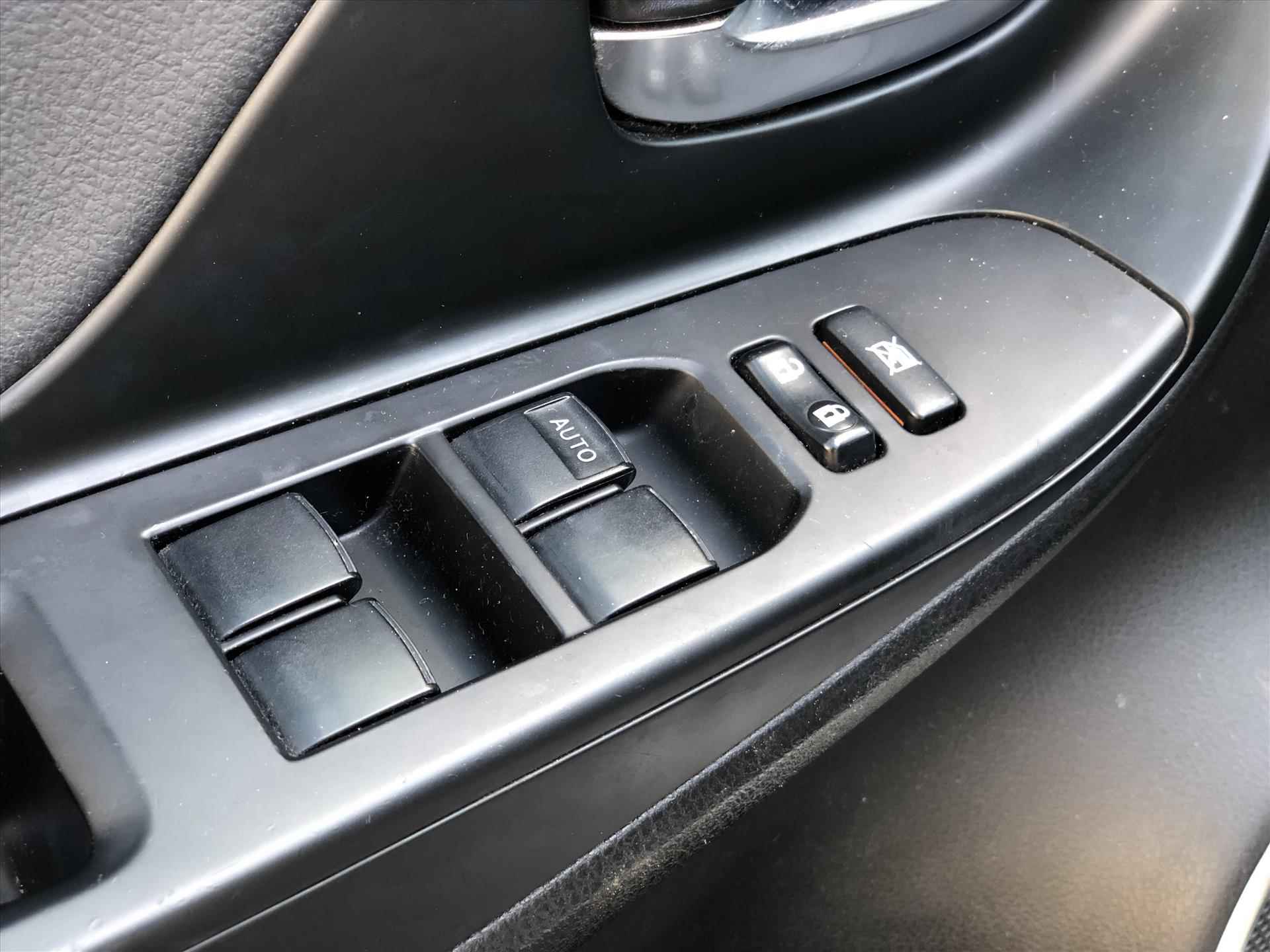Toyota Yaris 1.5 Hybrid Y20 Exclusive | Navigatie, Parkeersensoren, Keyless, Lichtmetalen velgen, Privacy Glass, Camera - 21/42