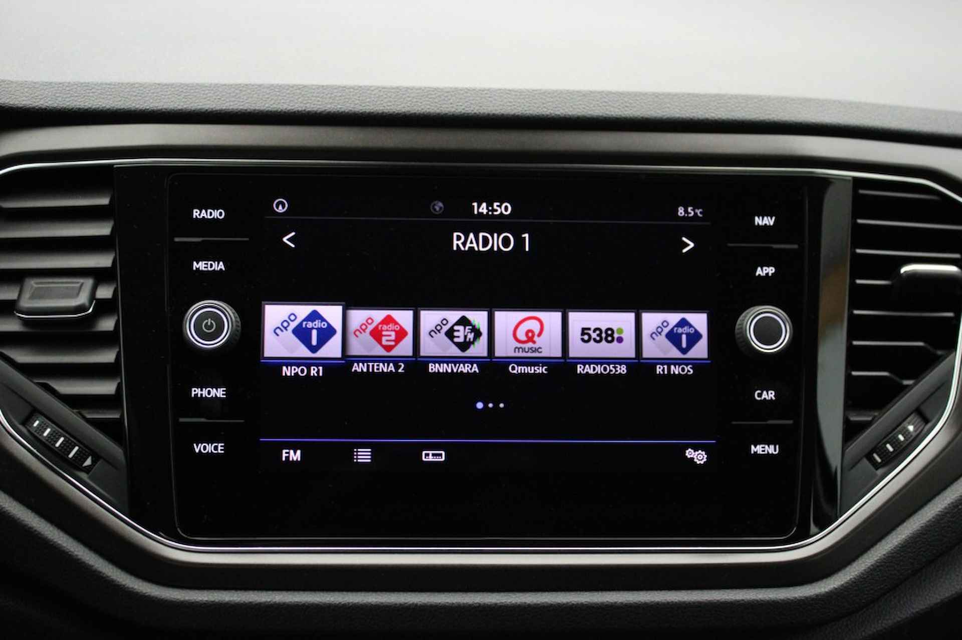 VOLKSWAGEN T-roc 1.0 TSI Style Business - Carplay, Trekhaak, Clima - 16/24