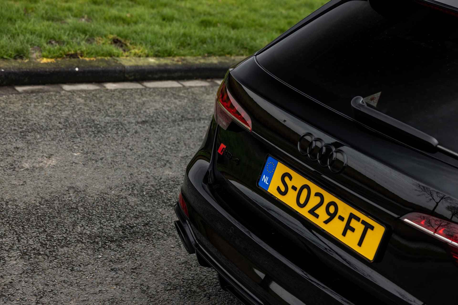 Audi RS4 Avant 2.9 TFSI RS 4 quattro competition | RS zetels | B&O | 360 camera | Panoramadak | 451pk | Alcantara Stuurwiel | - 59/66