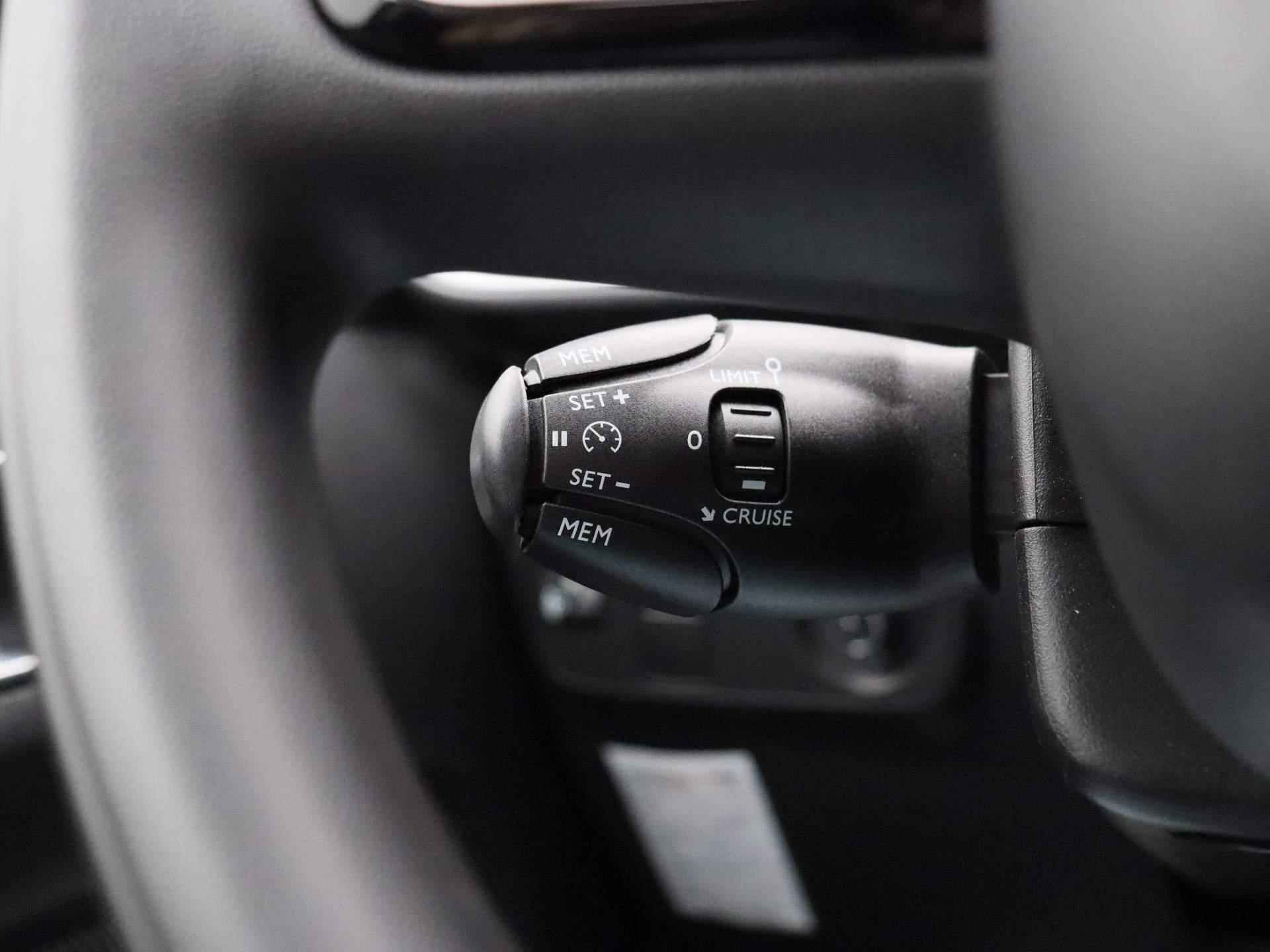 Citroen C3 1.2 PureTech Feel Edition | Climate control | Parkeersensoren | Lichtmetalen velgen - 21/36