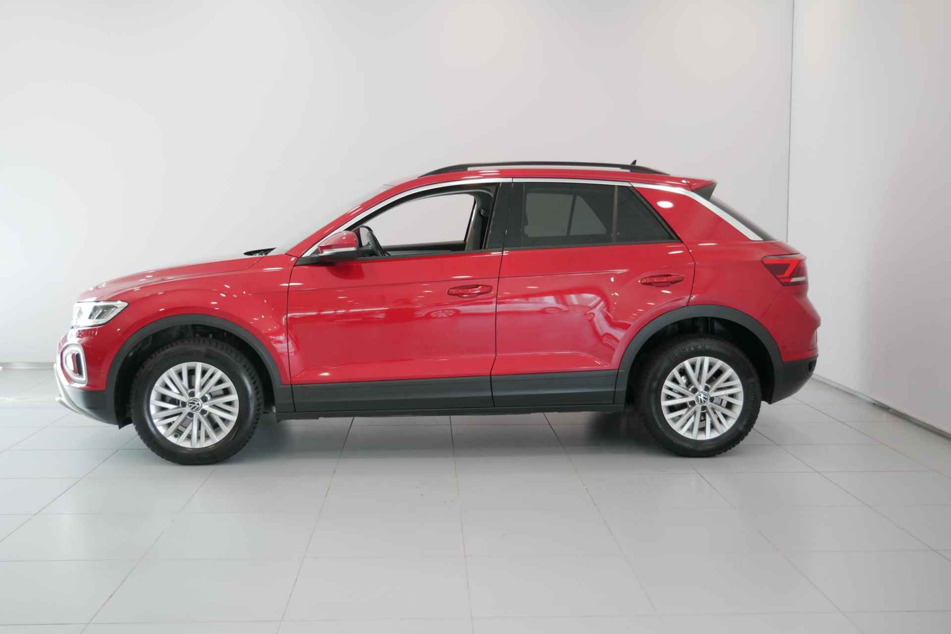 Volkswagen T-Roc 1.5 TSI Life Business 150PK*Automaat*Navigatie+Camera*Climate*Parc Assist*LM.Velgen*Adaptive Cruise Control*RIJK UITGERUST! - 3/34