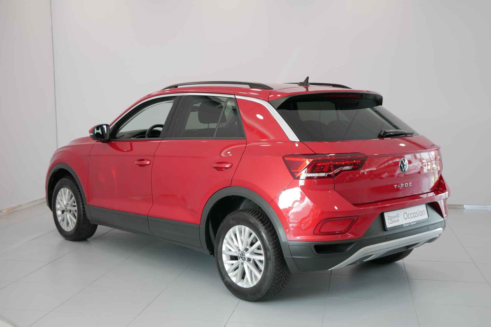 Volkswagen T-Roc 1.5 TSI Life Business 150PK*Automaat*Navigatie+Camera*Climate*Parc Assist*LM.Velgen*Adaptive Cruise Control*RIJK UITGERUST! - 6/34