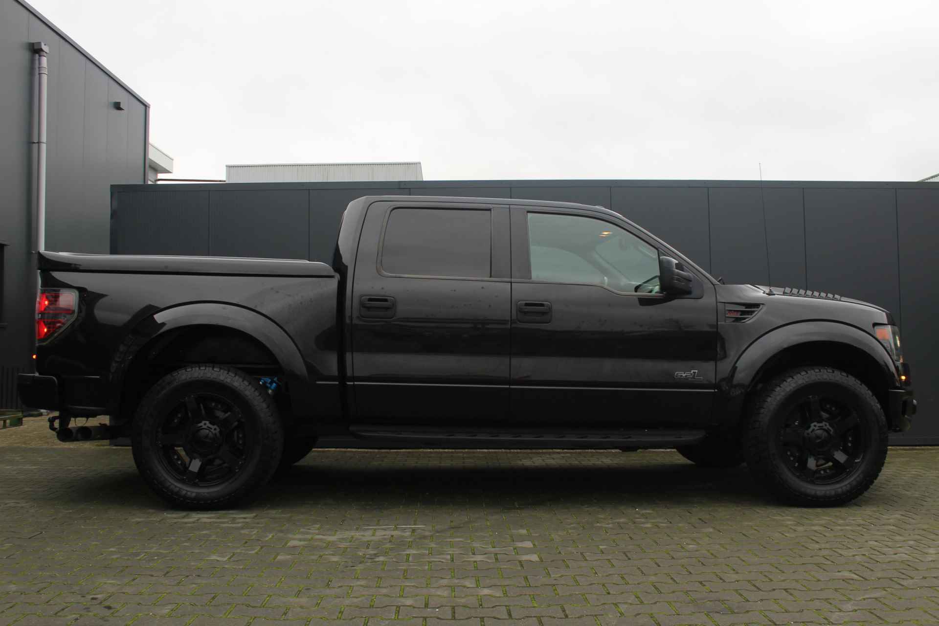 Ford USA F-150 SVT RAPTOR 6.2 V8 LPG 417PK | 4X4 | Trekhaak 3500kg | Camera | Navigatie | Stoelverwarming | 20 inch velgen | Schuif/kantel dak | Stoelverkoeling | Vol lederen bekleding | Zwarte hemel | Bluetooth | TV schermen achterin | - 21/81