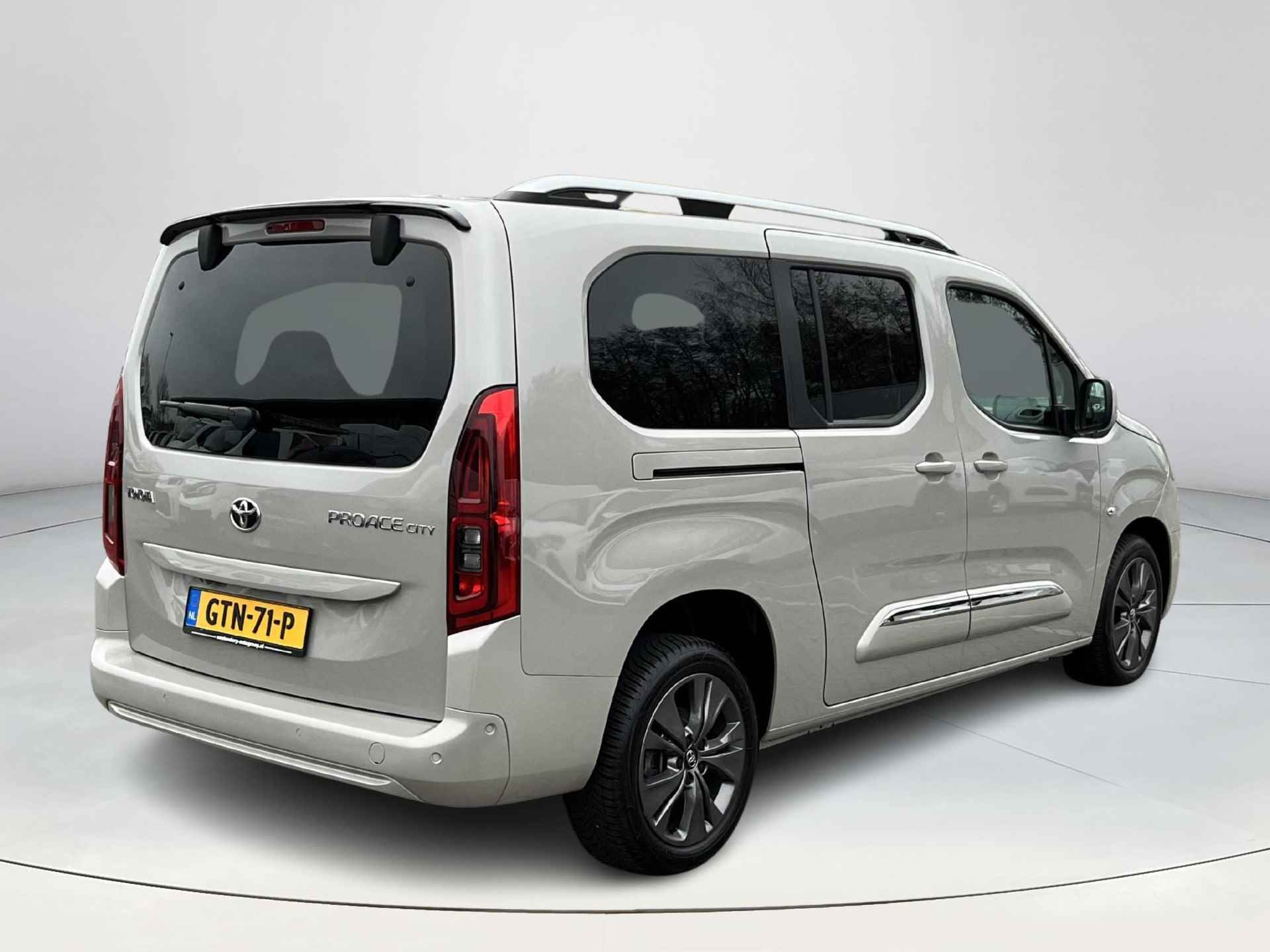 Toyota PROACE CITY Verso 1.2 Turbo Dynamic Long 7p. All-inprijs | Automaat | Adaptive Cruisecontrol | Camera achter - 6/26