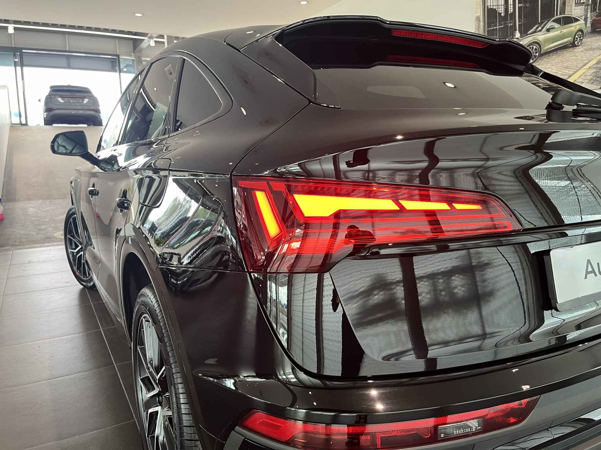 Audi Q5 Sportback 50 TFSI e S edition Competition - 8/25