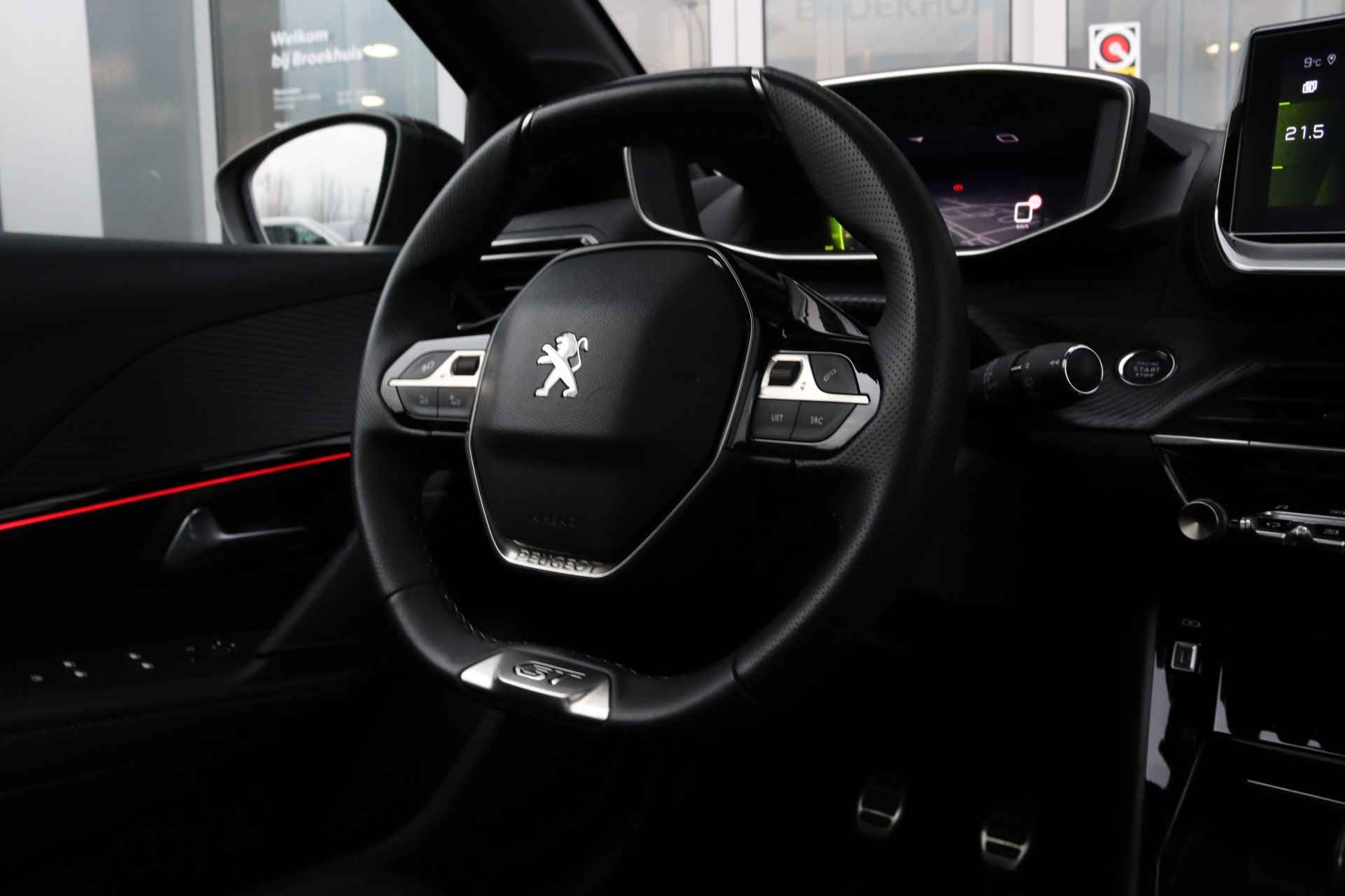 Peugeot 208 1.2 PureTech GT | Pano | Camera | Cruise Control | Navi | Climate | Carplay | Dodehoekbewaking - 34/39