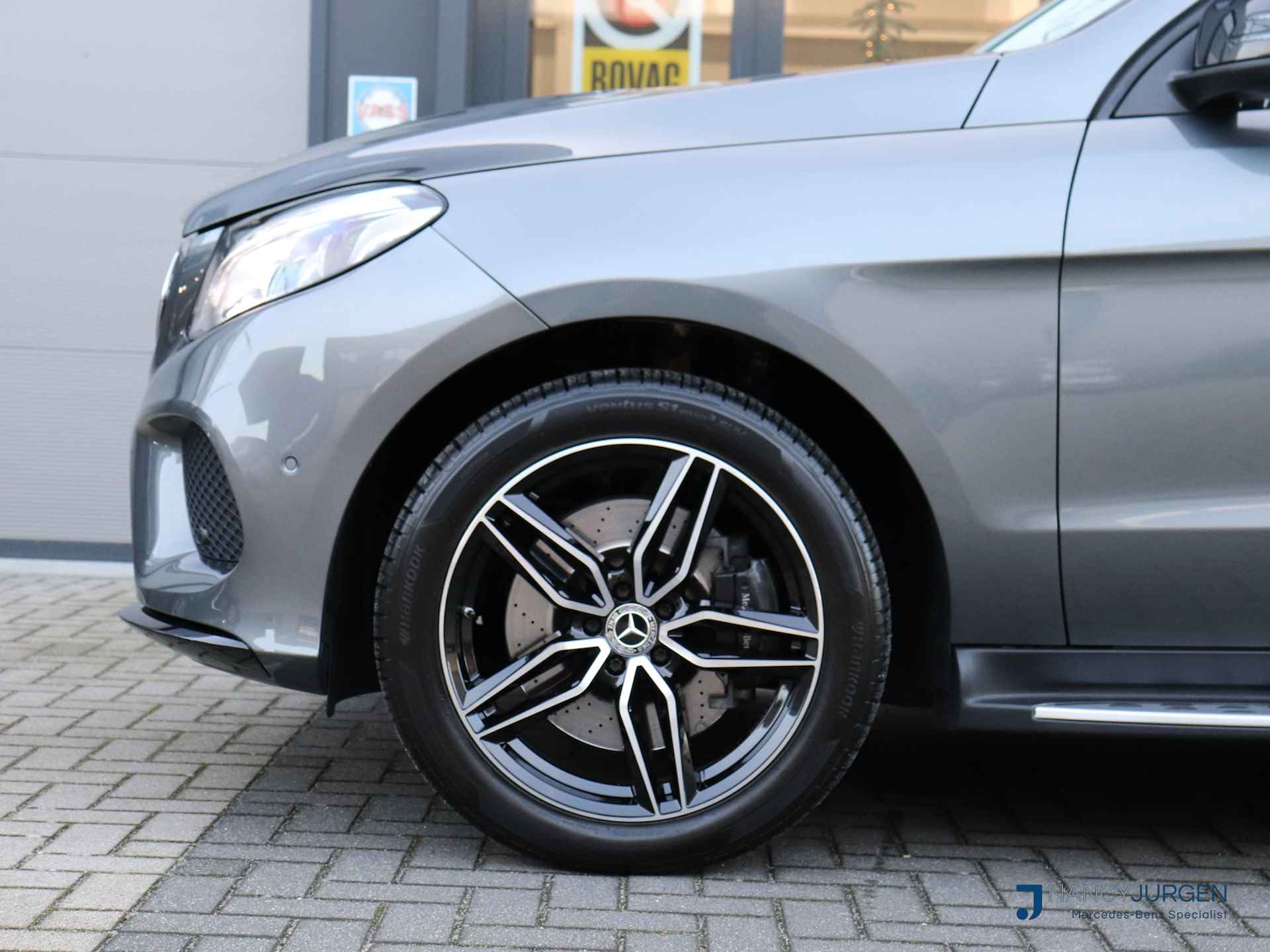 Mercedes-Benz GLE 400 4MATIC AMG | Sport Ed. | Achteruitrij Camera | Airmatic DC | Apple Car Play | Comand | ECC | Night Pakket | Volleder | LED | Trekhaak | Volledig Dealeronderhouden | 1e Eigenaar - 9/55