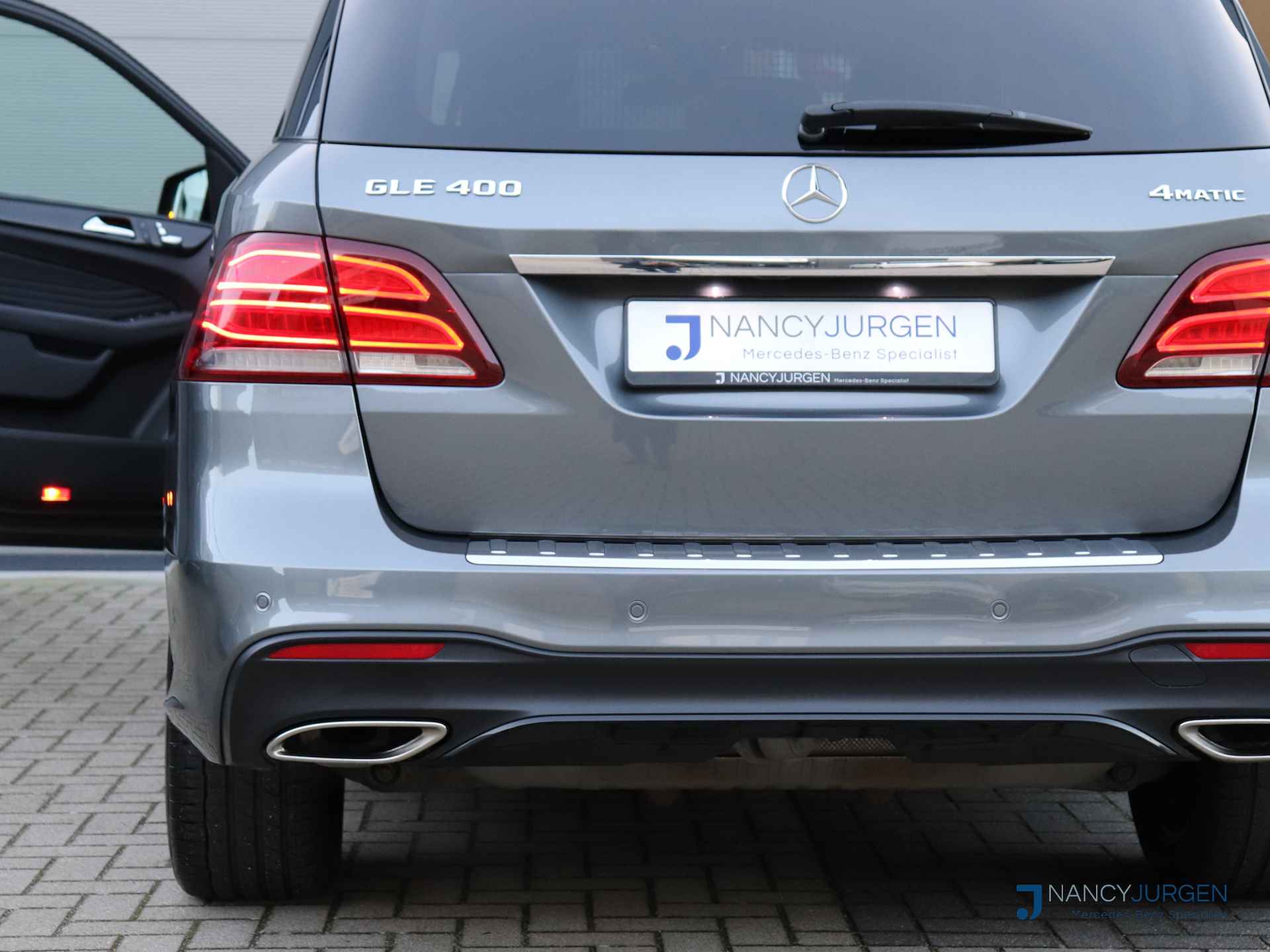 Mercedes-Benz GLE 400 4MATIC AMG | Sport Ed. | Achteruitrij Camera | Airmatic DC | Apple Car Play | Comand | ECC | Night Pakket | Volleder | LED | Trekhaak | Volledig Dealeronderhouden | 1e Eigenaar - 39/55