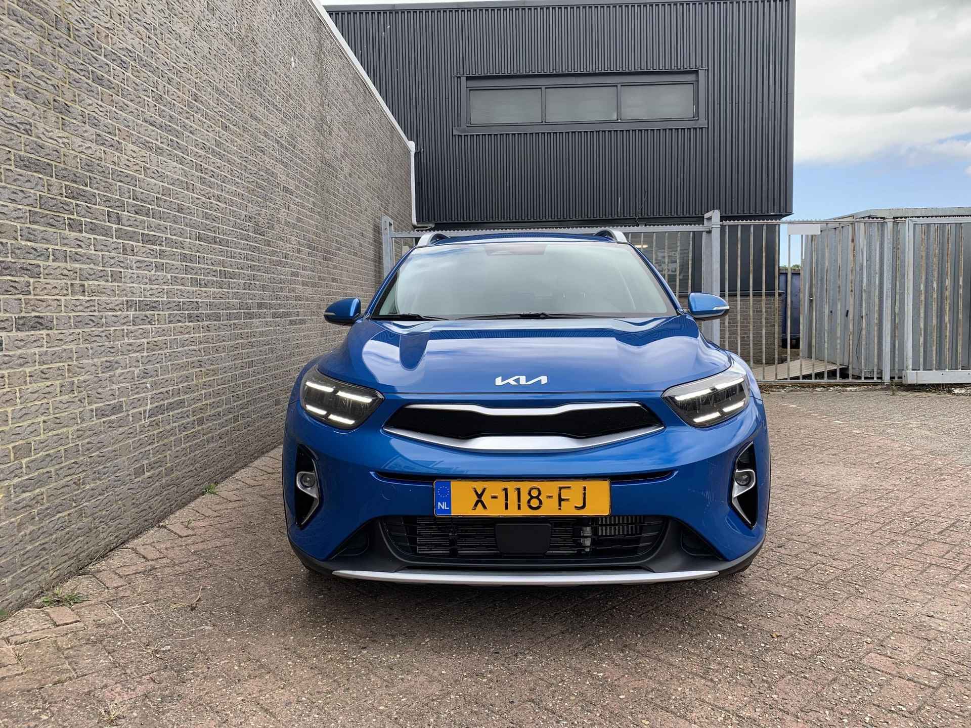 Kia Stonic 1.0 T-GDi 120pk MHEV DynamicPlusLine Aut. | Navigatie | Camera | Climate control | Carplay | LED | PDC | LMV 16 inch - 4/22