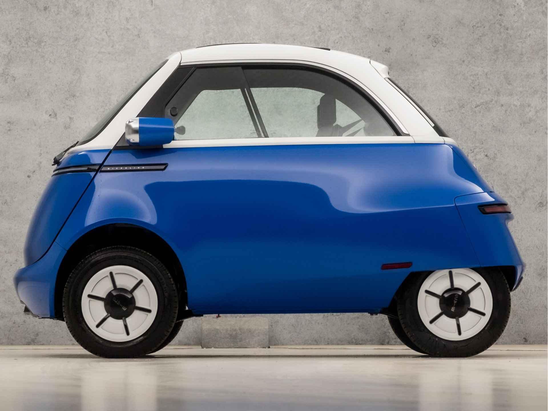 Microlino L7 Competizione 10.5 kWh (LEASE 300,- P/M, DIRECT LEVERBAAR, NIEUW, VERSIE 2, ZURICH BLUE DUOCOLOR, 90 KM/H, 180KM ACTIERADIUS, NIEUW) - 2/34