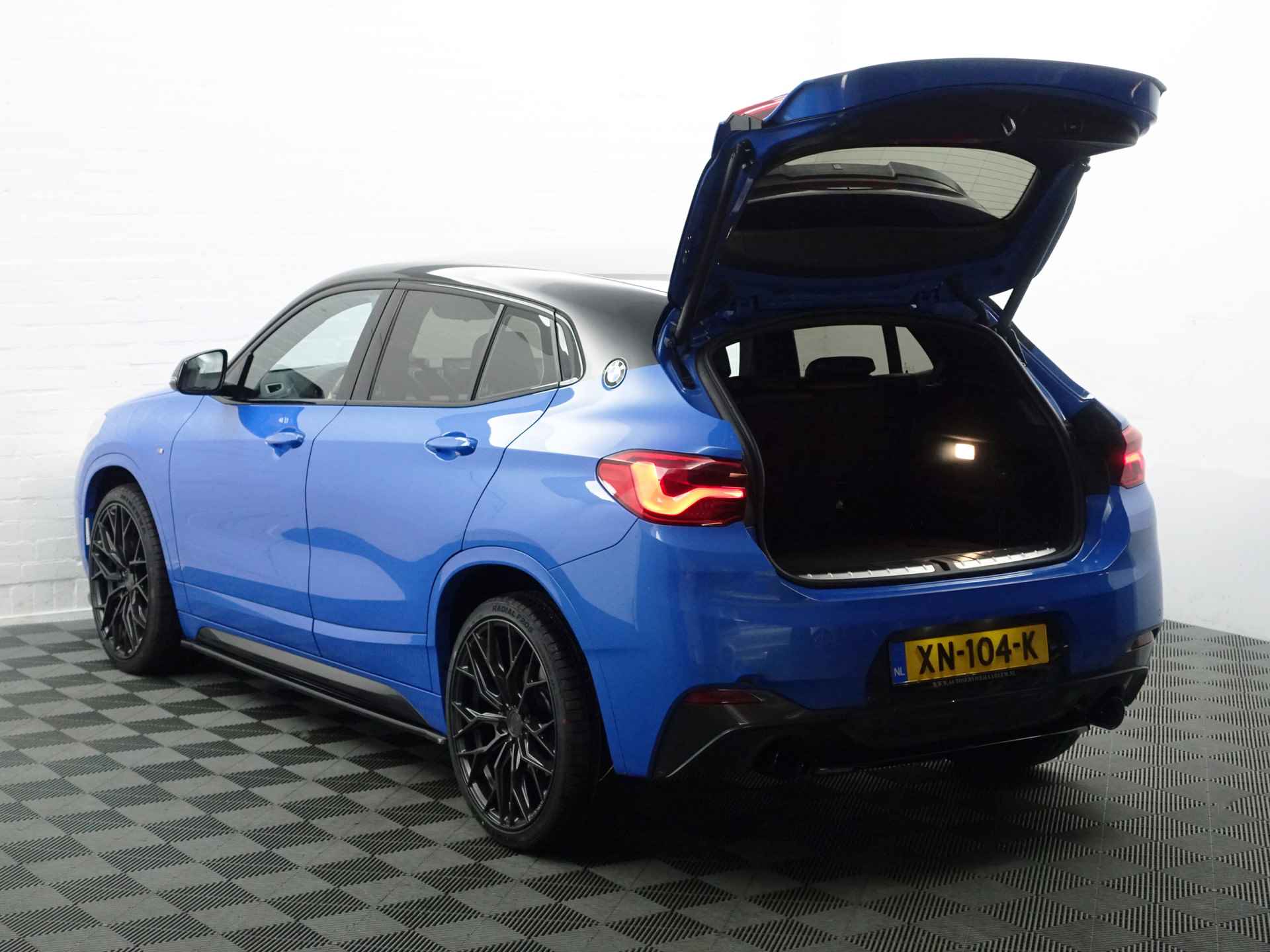 BMW X2 sDrive20i M Performance Aut- Competition Package, Xenon Led, Carbon, Head Up, Sfeerverlichting, Park Assist - 45/48
