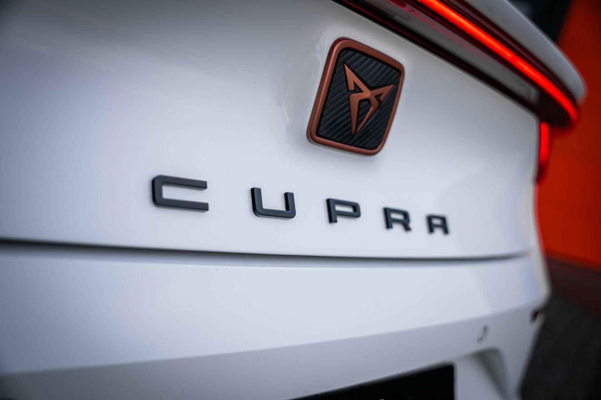 CUPRA Leon 1.4 e-Hybrid VZ Performance*KEYLESS*CAMERA*SFEER - 9/64