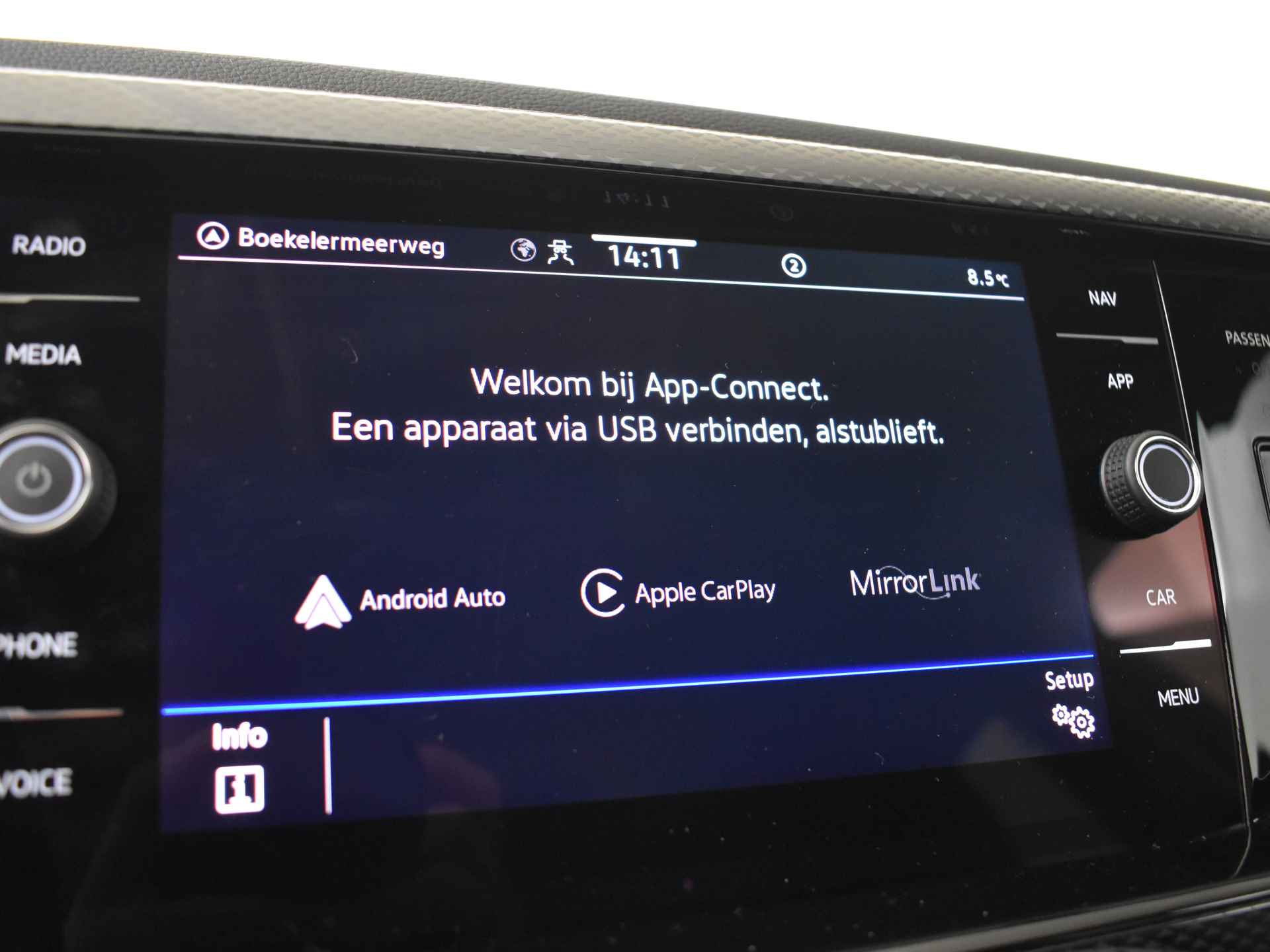 Volkswagen Taigo 1.0 TSI 111pk Life Business | Fabrieksgarantie tot 04-2027! | Airco | Achteruitrijcamera | Apple Carplay/Android Auto | Cruise c - 26/53