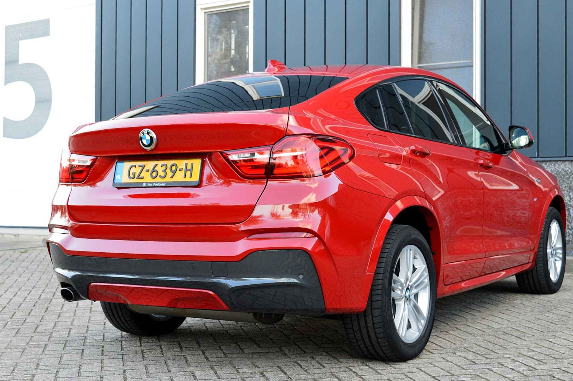 BMW X4 xDrive20i M-Sport Rijklaarprijs -Garantie LederSport Interieur Navigatie Xenon Airco - 5/38