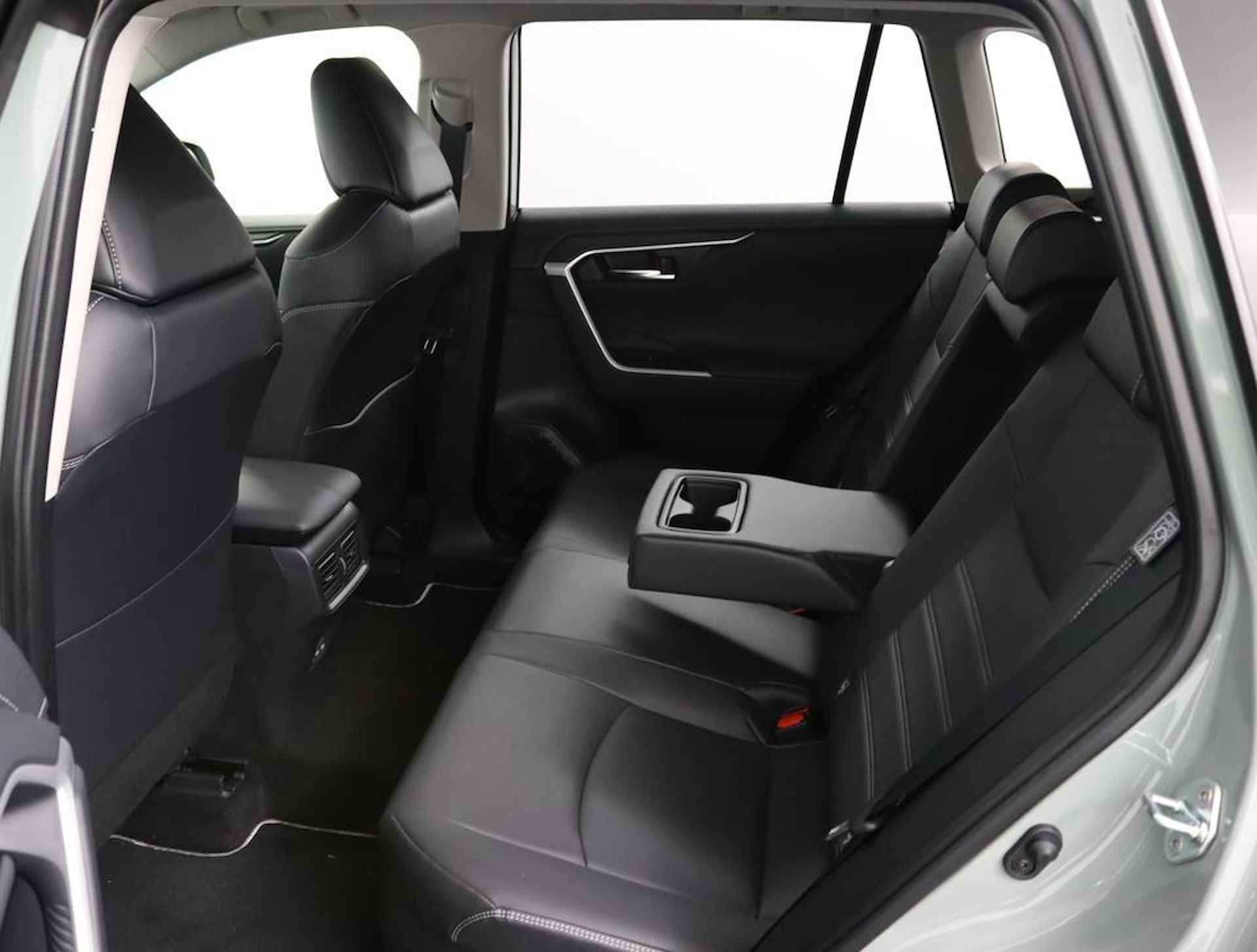 Toyota RAV4 2.5 Hybrid Style | JBL audio | Navigatie | Adaptive Cruise Control | Apple carplay & Android Auto | - 18/47