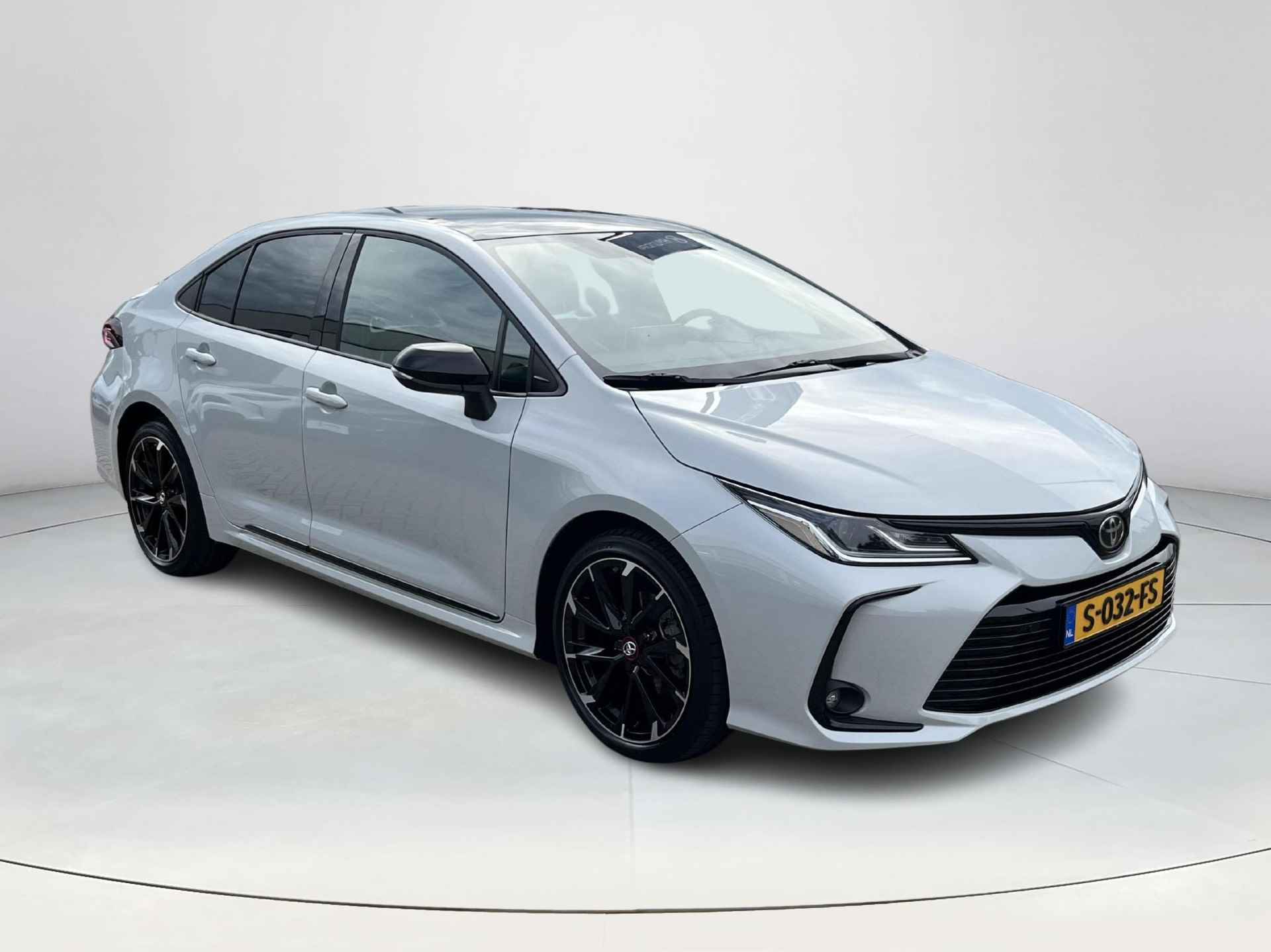 Toyota Corolla 1.8 Hybrid GR-Sport | All-in prijs | Apple Carplay | Achteruitrijcamera - 8/29