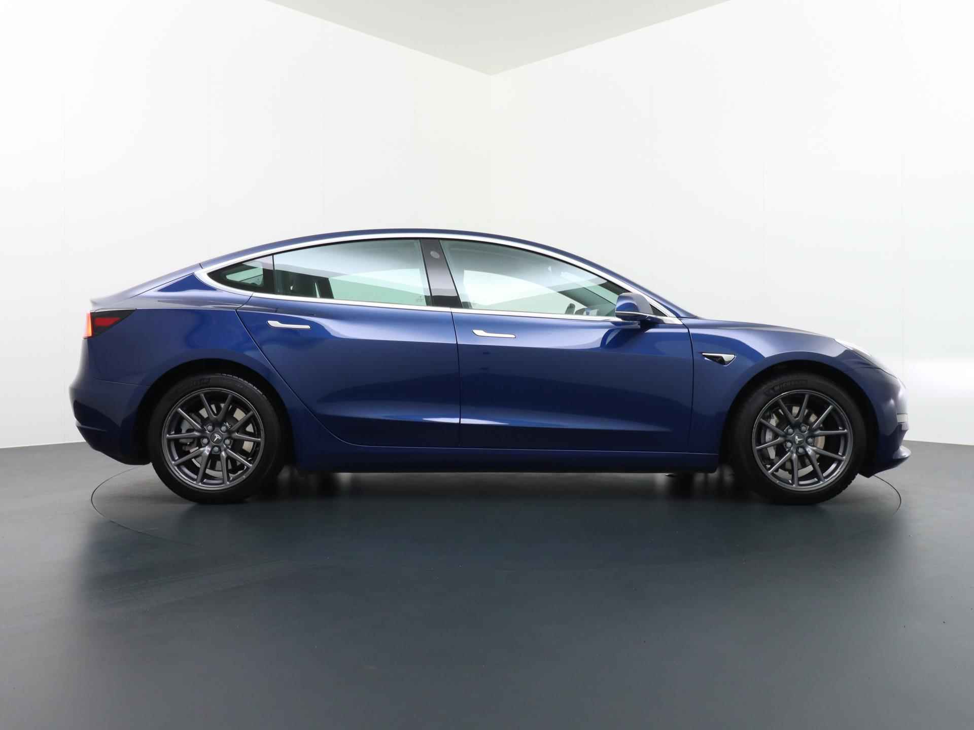 Tesla Model 3 Long Range AWD 75 kWh | ORIG. NL. NAP KM. | TREKHAAK | 1E EIGENAAR | BTW VERREKENBAAR - 9/45