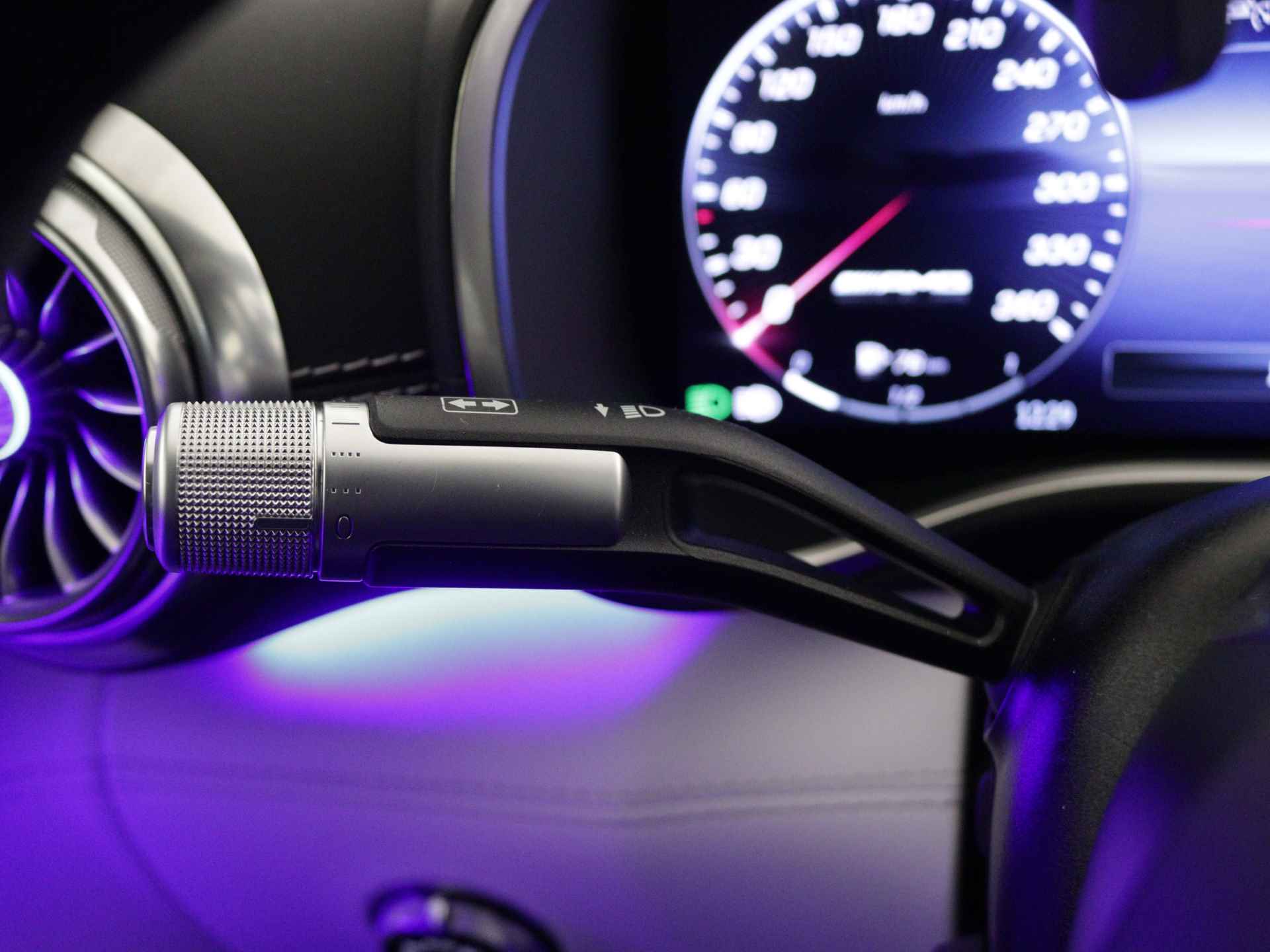 Mercedes-Benz SL-Klasse Roadster 63 4MATIC+ | Magic vision control | AMG Track Pace | AMG Nightpakket | Head-up display |  Burmester Surround Sound systeem | Rijassistentiepakket plus |  High Performance keramisch composiet AMG remsysteem | - 6/46