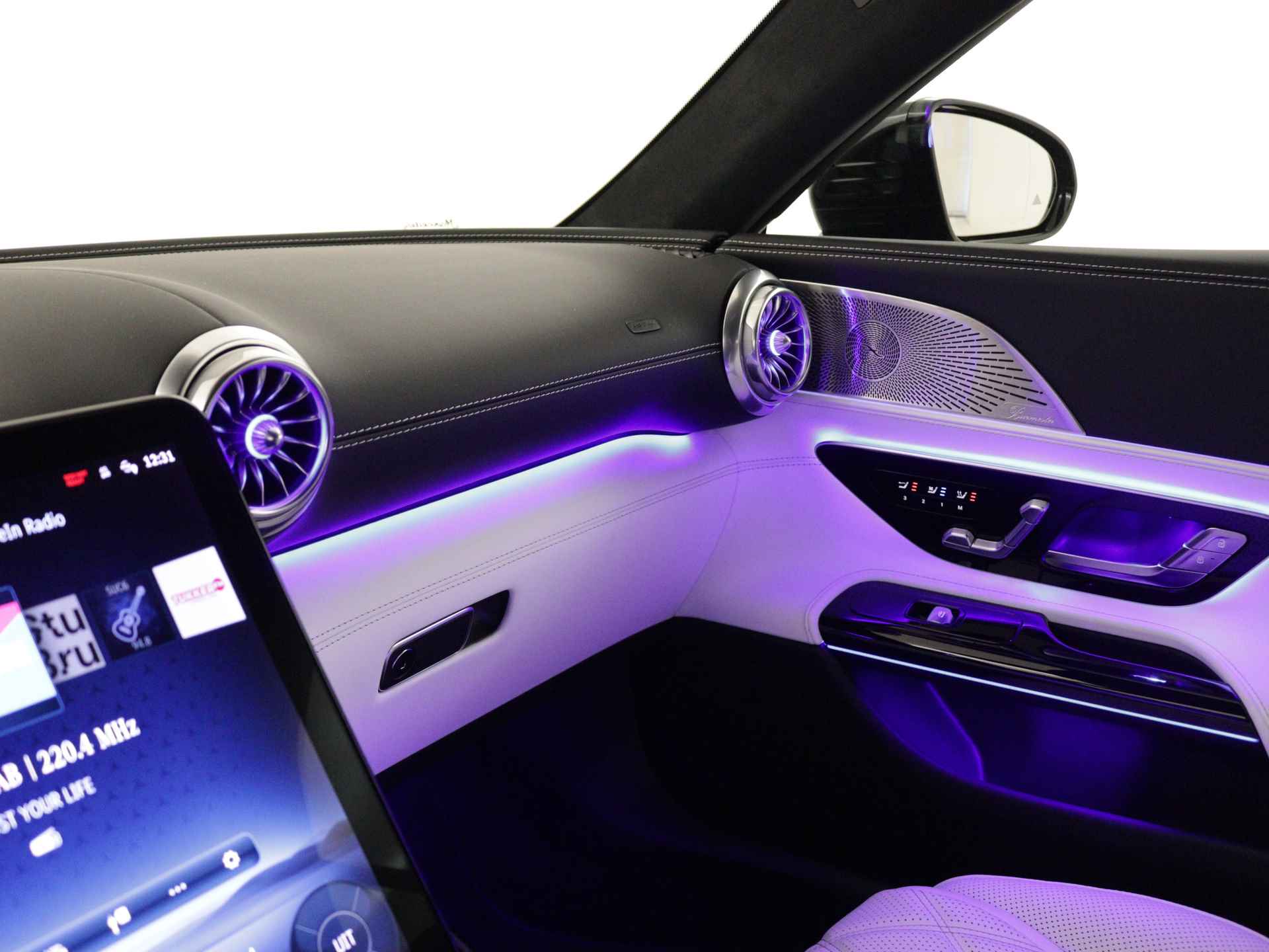 Mercedes-Benz SL-Klasse Roadster 63 4MATIC+ | Magic vision control | AMG Track Pace | AMG Nightpakket | Head-up display |  Burmester Surround Sound systeem | Rijassistentiepakket plus |  High Performance keramisch composiet AMG remsysteem | - 7/46
