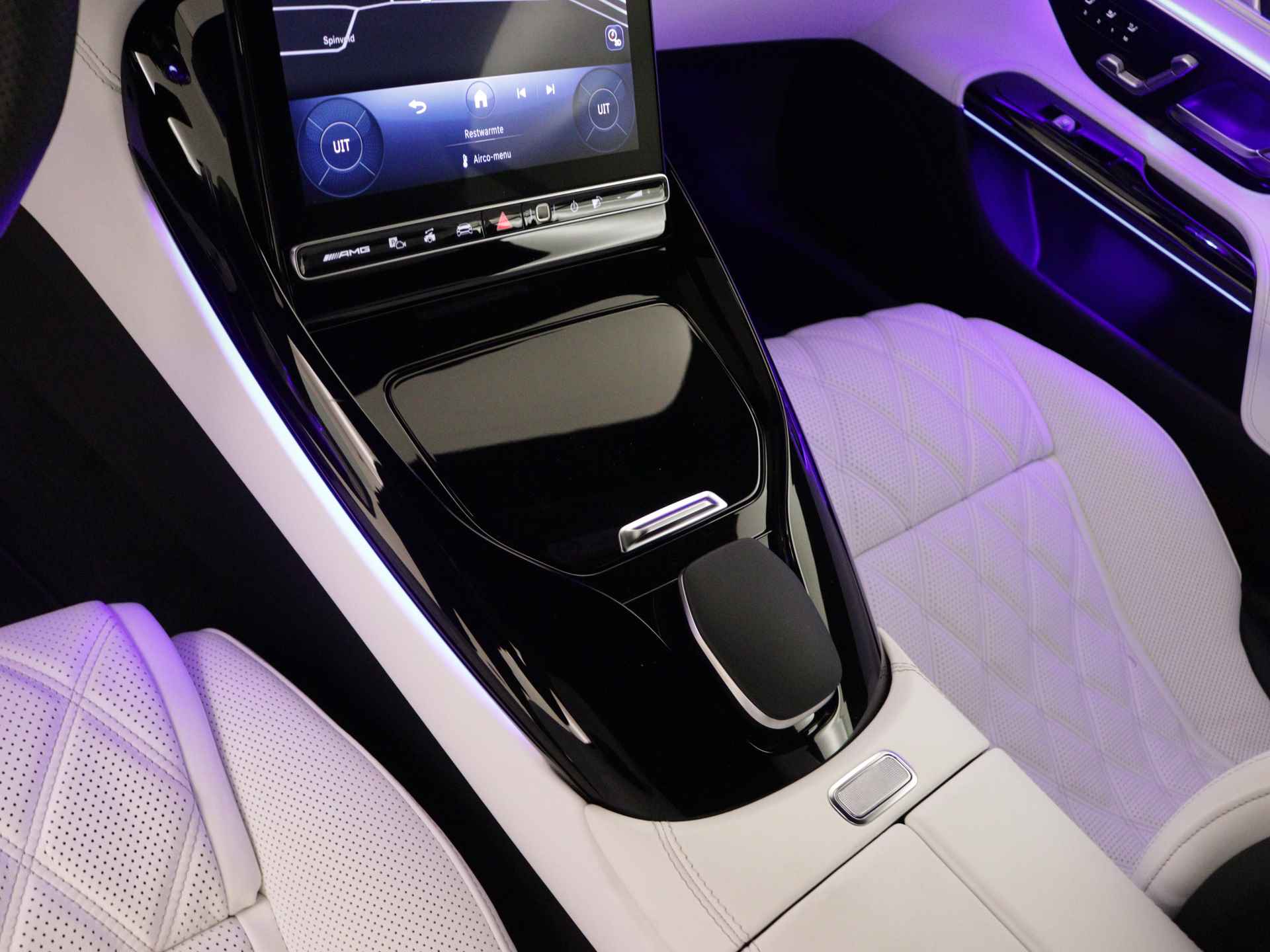 Mercedes-Benz SL-Klasse Roadster 63 4MATIC+ | Magic vision control | AMG Track Pace | AMG Nightpakket | Head-up display |  Burmester Surround Sound systeem | Rijassistentiepakket plus |  High Performance keramisch composiet AMG remsysteem | - 15/46