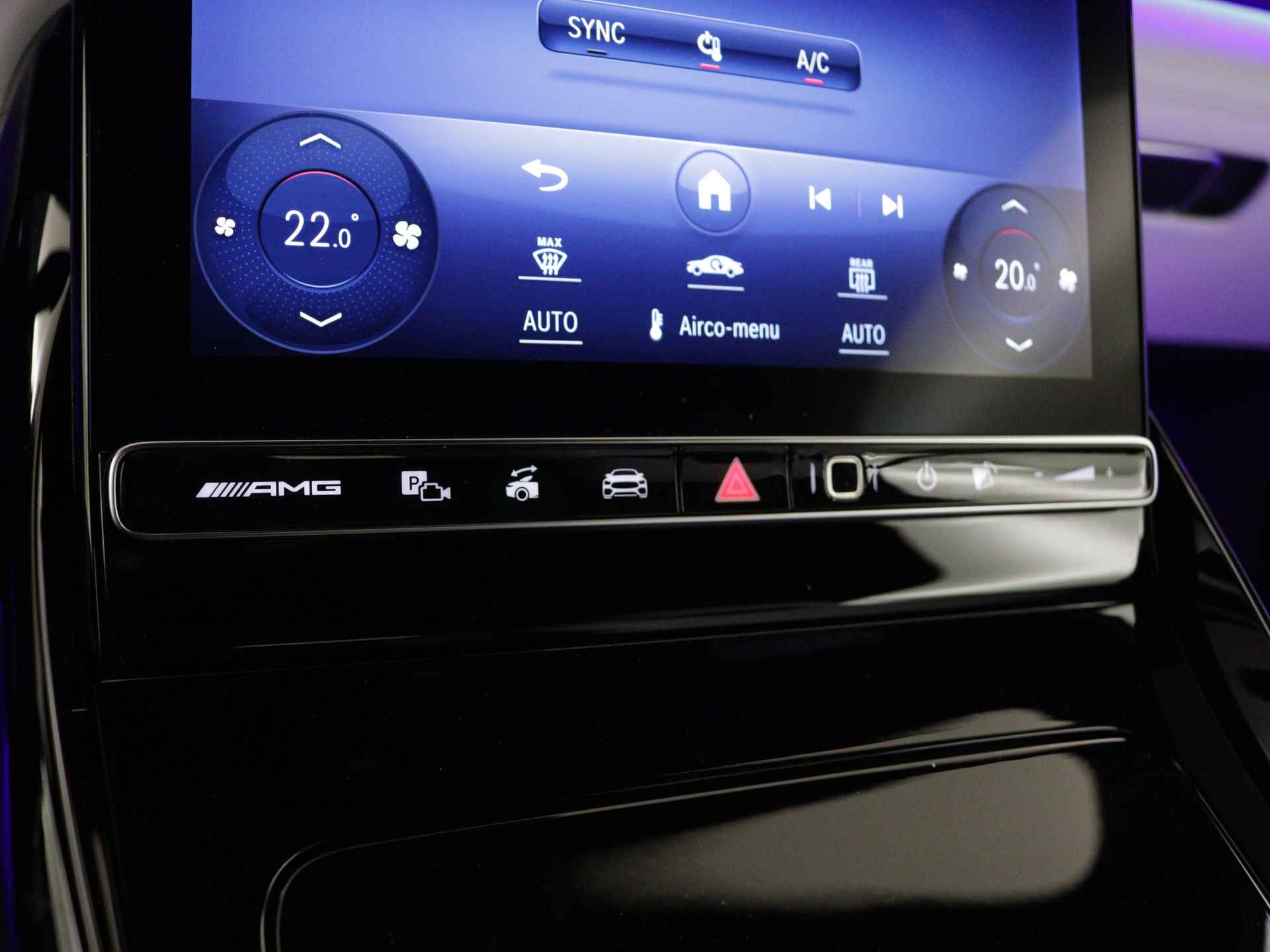 Mercedes-Benz SL-Klasse Roadster 63 4MATIC+ | Magic vision control | AMG Track Pace | AMG Nightpakket | Head-up display |  Burmester Surround Sound systeem | Rijassistentiepakket plus |  High Performance keramisch composiet AMG remsysteem | - 29/46