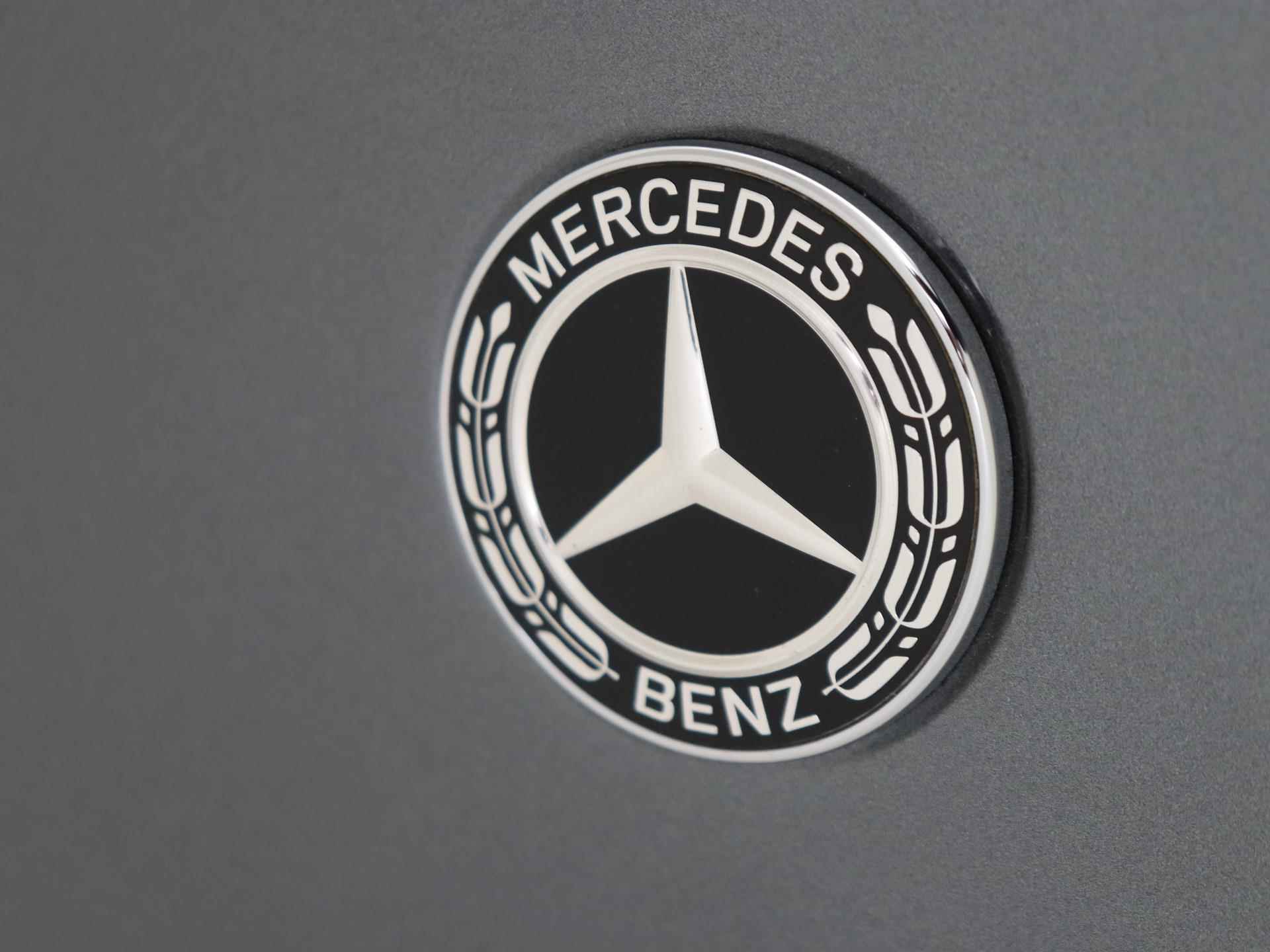 Mercedes-Benz C-klasse 200 Launch Edition AMG Line Panoramadak / Night pakket/ 360 Camera /Burmester - 31/35