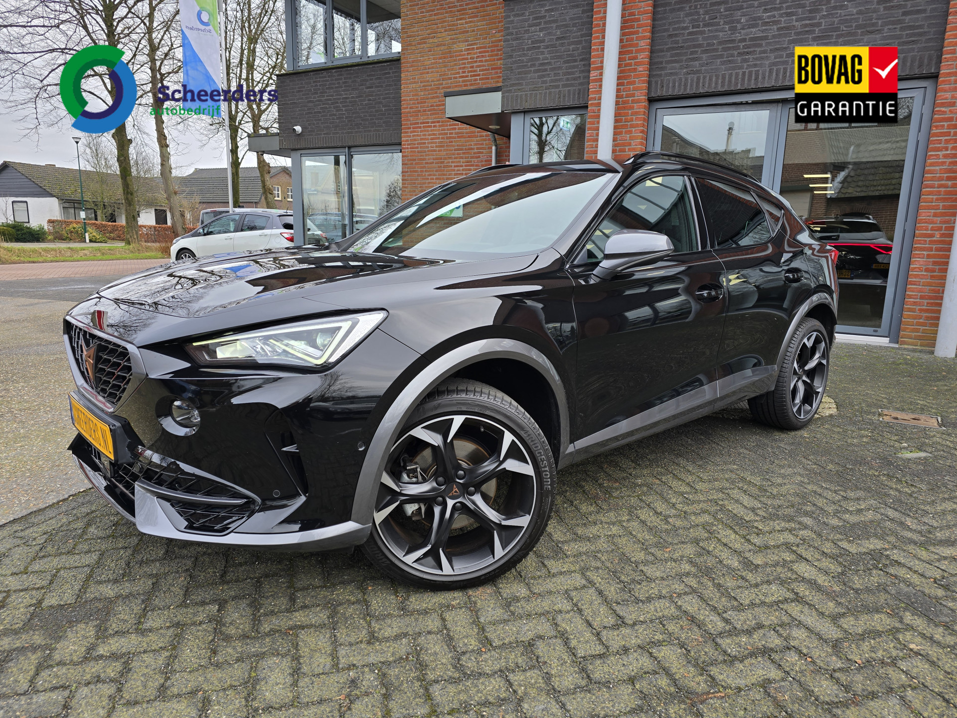 CUPRA Formentor 2.0 TSI 4DRIVE 190 pk,1e eigenaar,nieuwstaat.