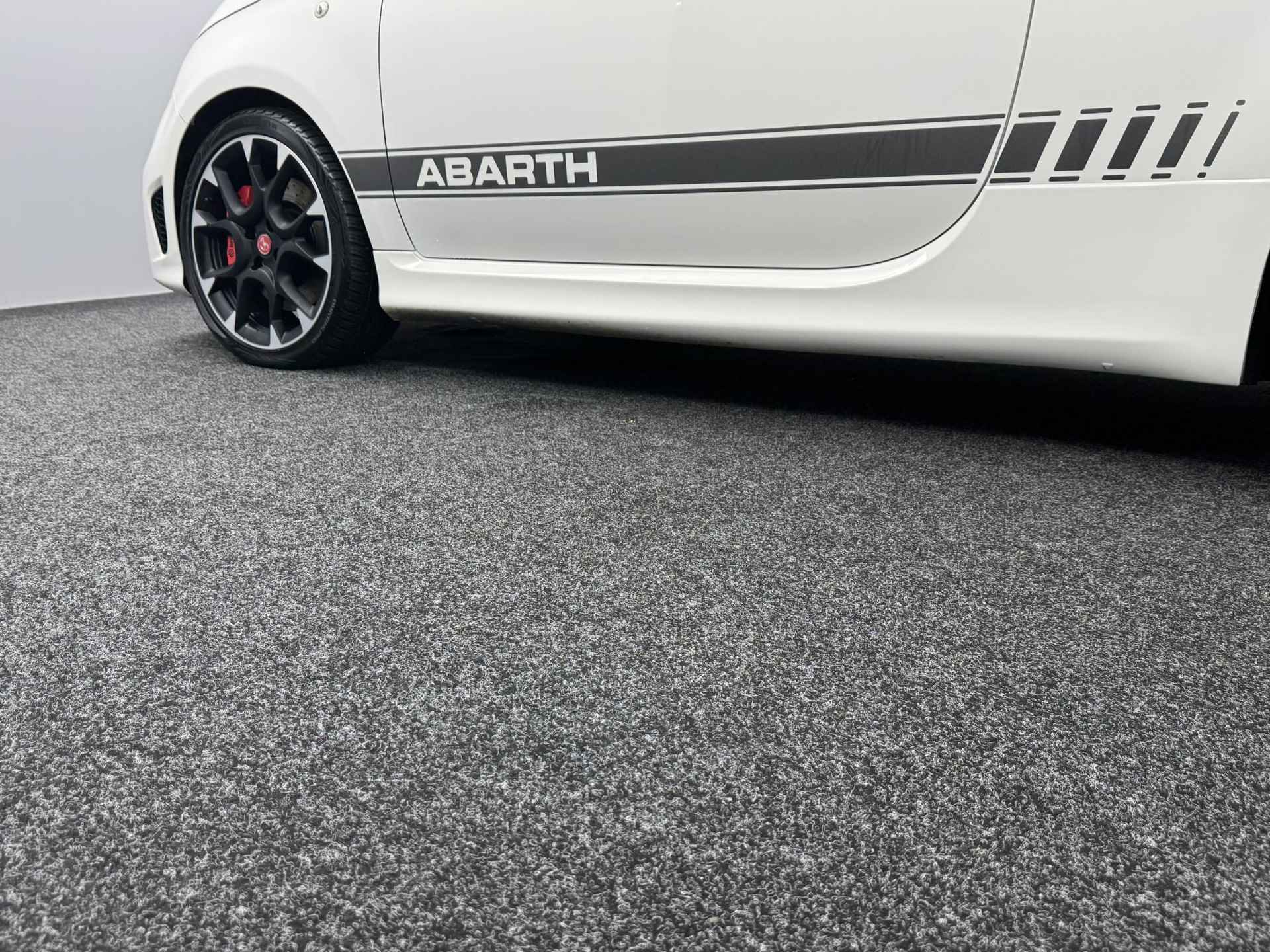 Fiat 500 1.4 T-Jet Abarth Competizione | Beats Audio | Xenon | Sabelt | Navigatie - 14/53