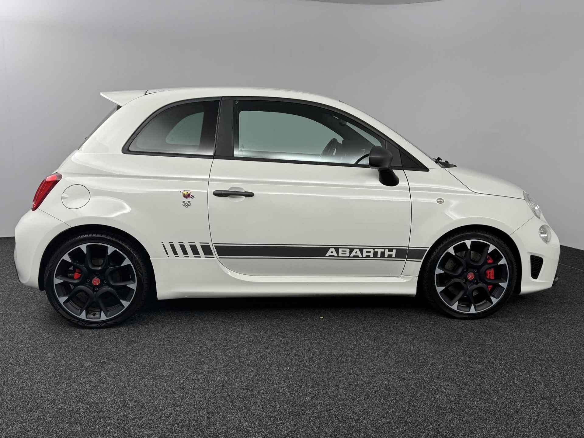 Fiat 500 1.4 T-Jet Abarth Competizione | Beats Audio | Xenon | Sabelt | Navigatie - 22/53