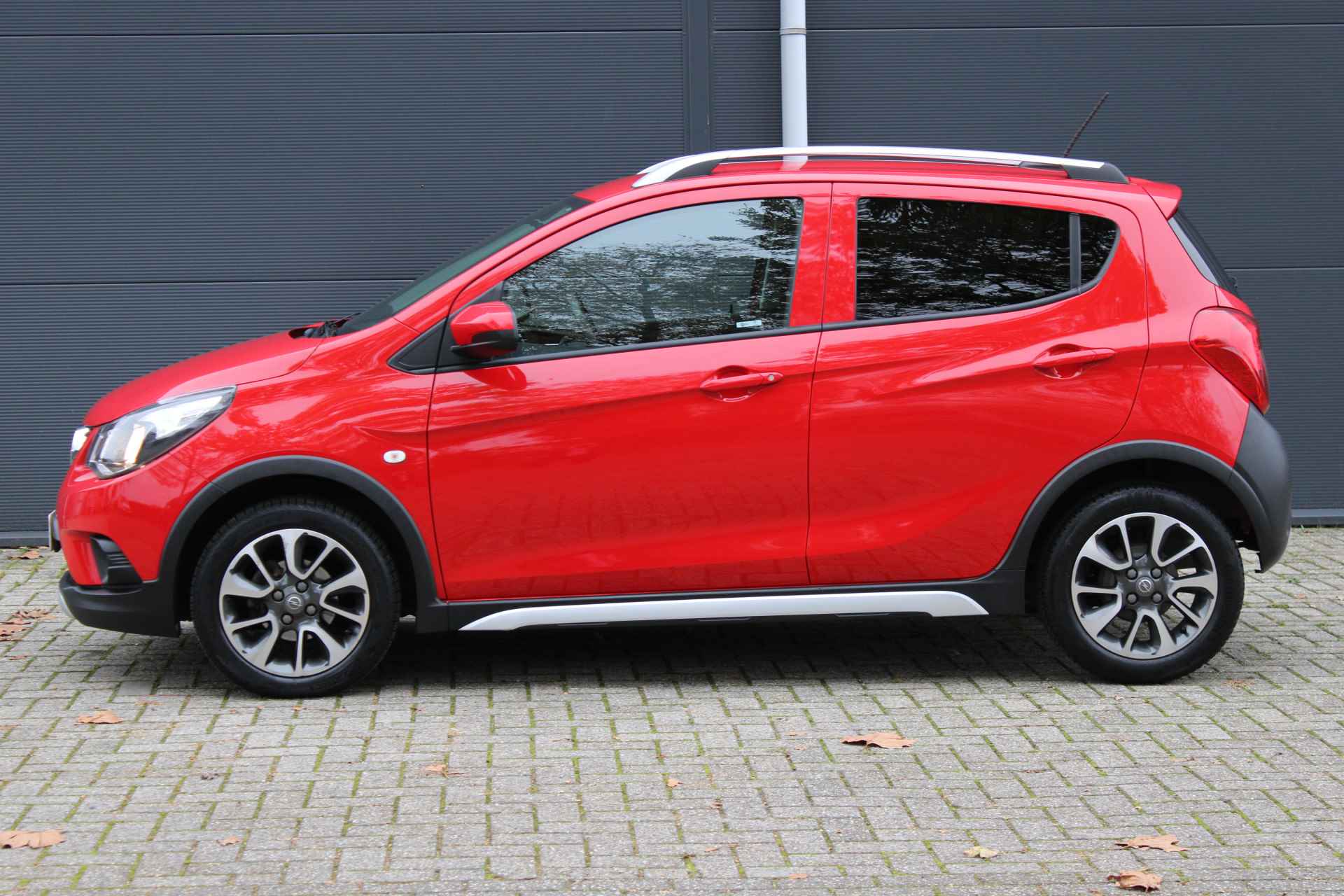 Opel KARL 1.0 Rocks Online Edition / Parkeer Sensoren / Bluetooth / Navigatie Via Carplay / 16'' LMV / '' vraag een vrijblijvende offerte aan '' - 20/29