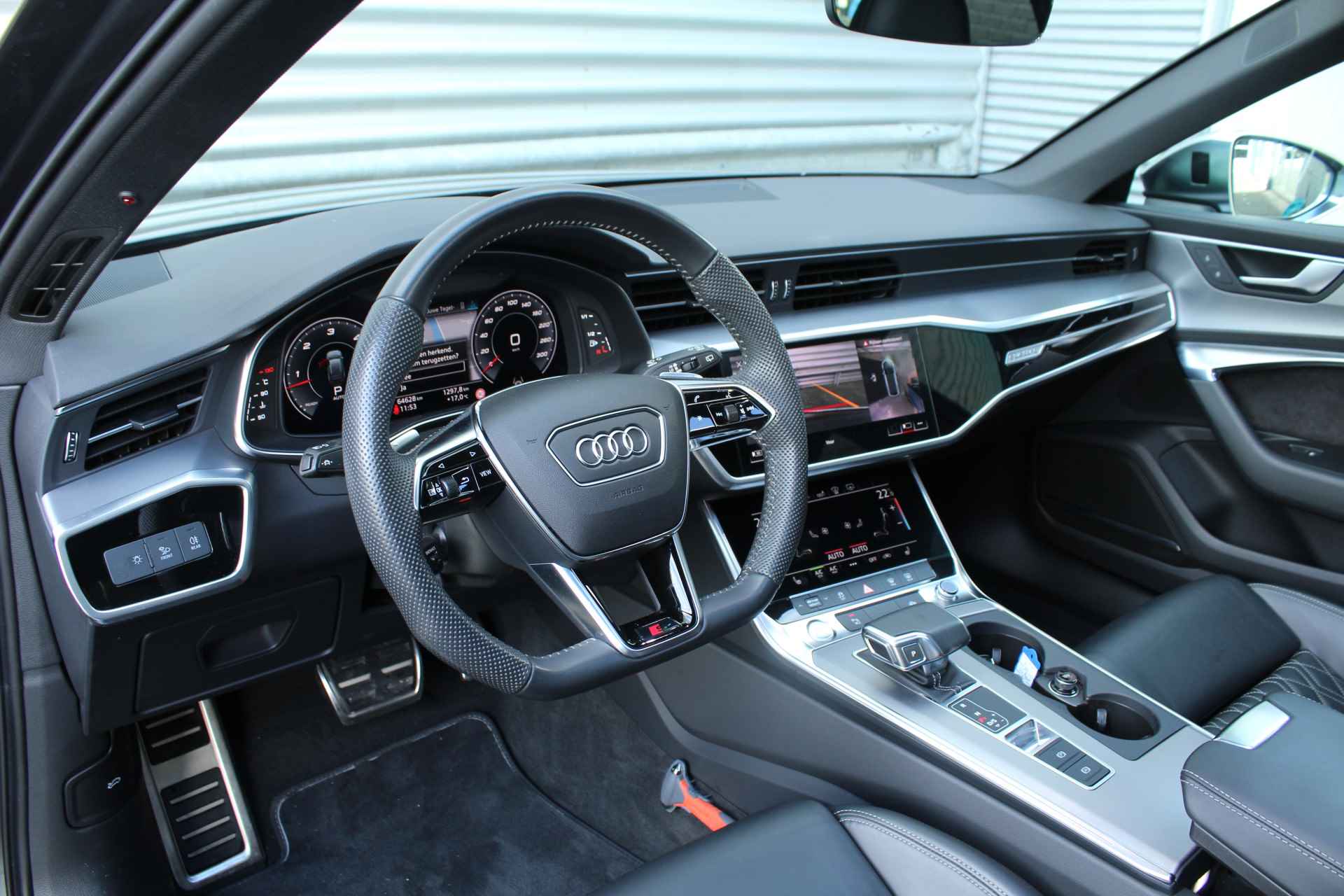 Audi S6 Avant 3.0 TDI V6 350pk quattro Automaat BTW Luchtvering Panoramadak HUD B&O 21"LMV Sfeer VOL - 13/41