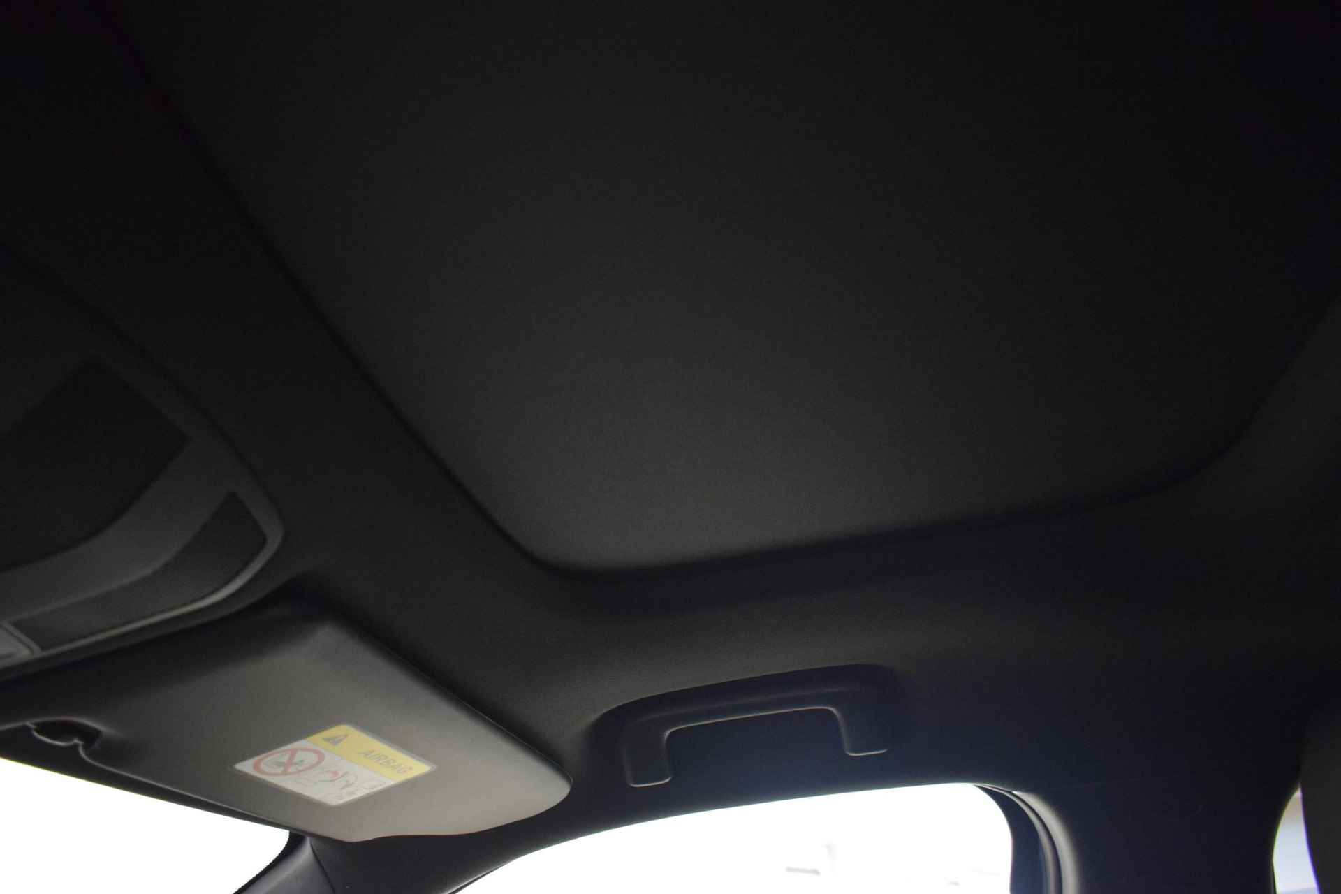 Mitsubishi Eclipse Cross 2.4 PHEV Instyle | Schuif/kantel dak | 360-Camera | Dodehoek detectie | Parkeersensoren | Head-up display | Trekhaak | Adaptive cruise control | Elektrische stoelen | Elektrische achterklep | Stuurverwarming | Stoelverwarming Voor/Achter | Navigatie | - 61/64