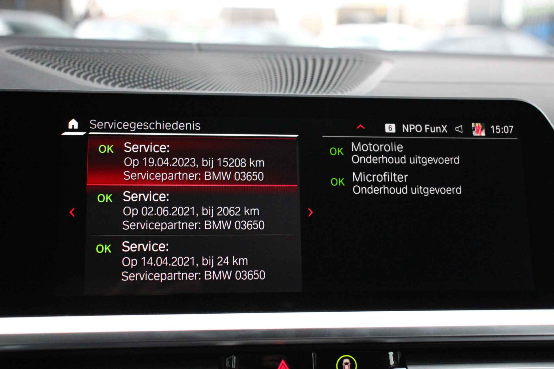 BMW 4 Serie Coupé M4 Competition | M race track pack | HUD | Laser | Carbon | Harman/Kardon - 25/50