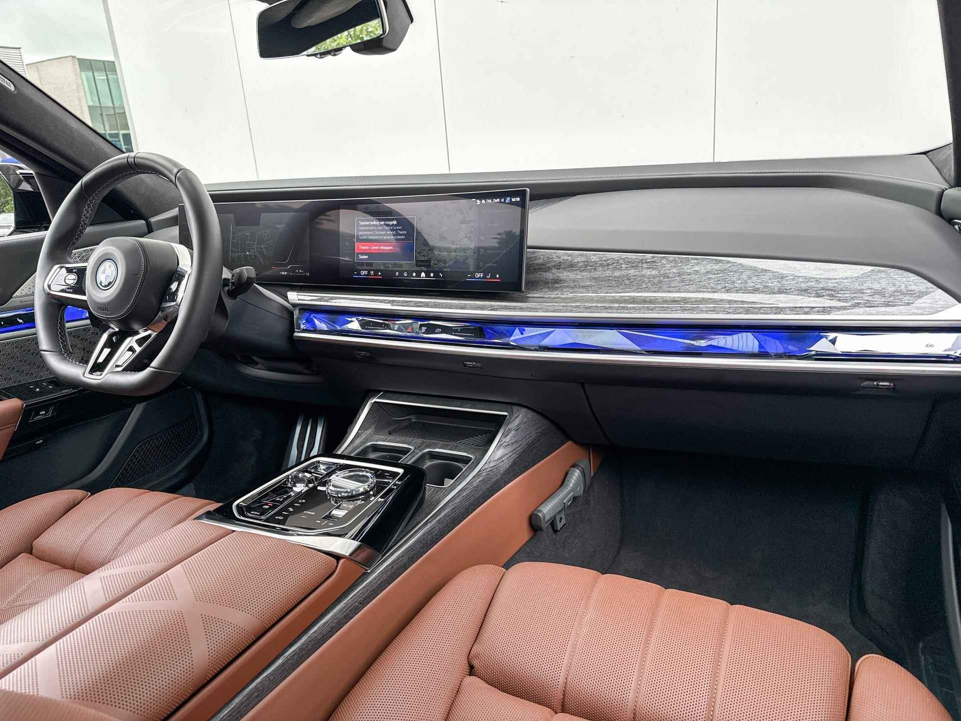 BMW 7 Serie M760e xDrive Bowers & Wilkins Diamond / Executive Lounge / Executive Pack / Performance Pack / Connoisseur Pack / Climate Acoustics Pack / Iconic Glow / Elektrische portieren / CraftedClarity - 19/27