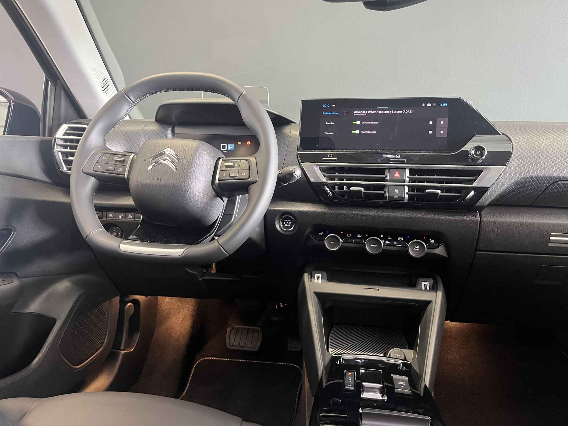 Citroën C4 X 1.2 Puretech Shine | Navigatie | Camera | Cruise control | Climate control | Head up display | Airco - 15/42