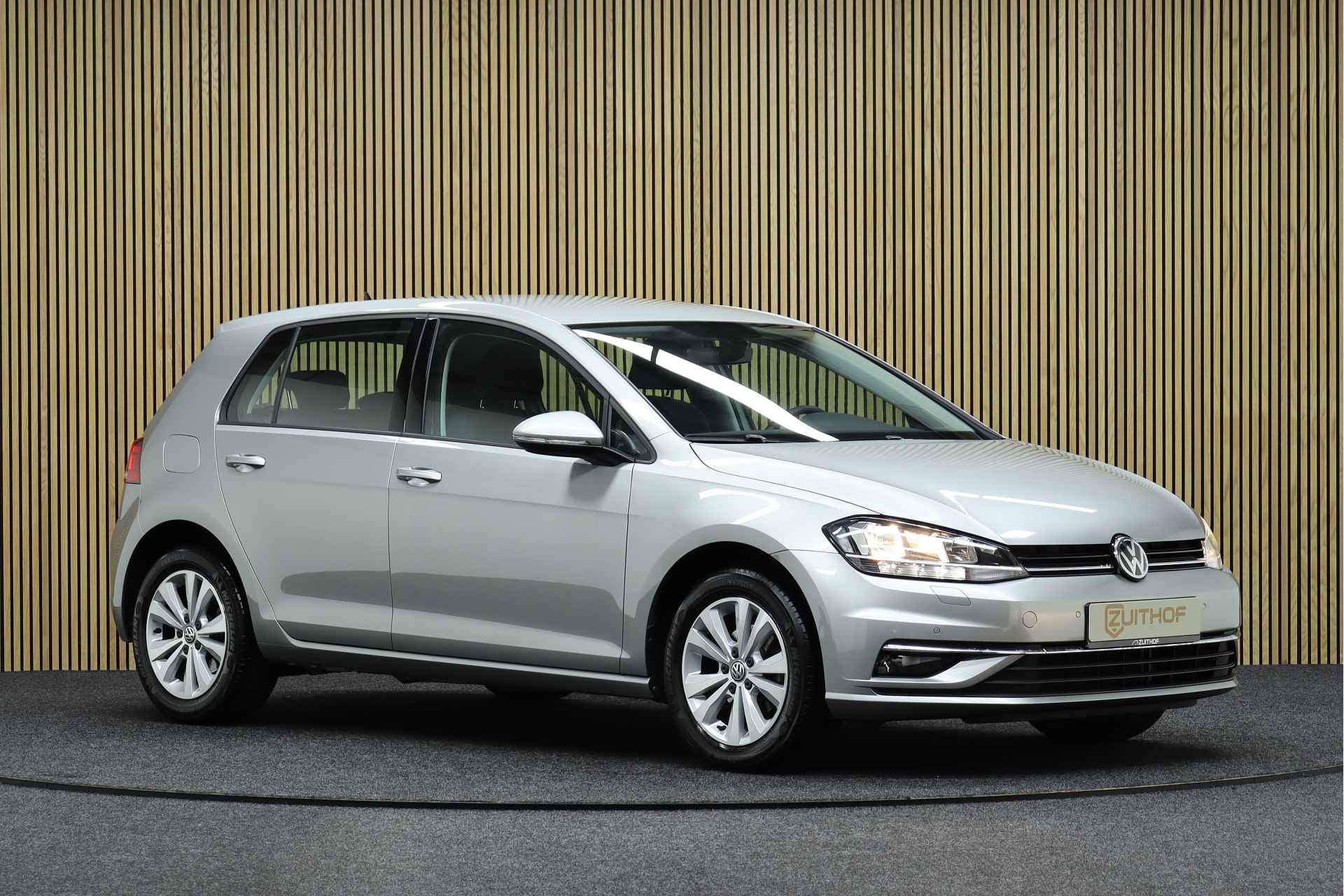 Volkswagen Golf 1.0 TSI Comfortline Business | Apple Carplay & Android Auto | Navigatie | Camera | Parkeerhulp | Stoelverwarming | Adaptive-cruise - 11/48